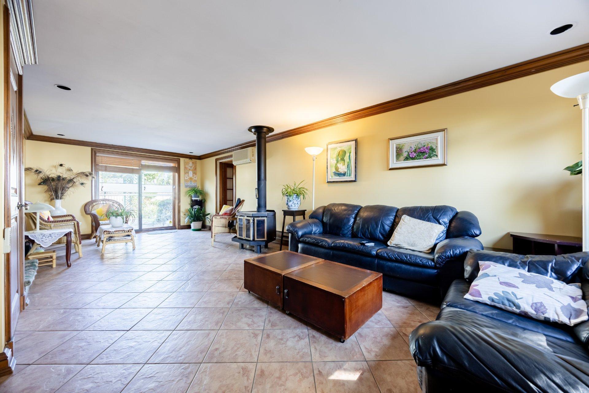 









104


Ch. du Vieux-Moulin

,
Notre-Dame-de-l'Île-Perrot,




QC
J7W3M2

