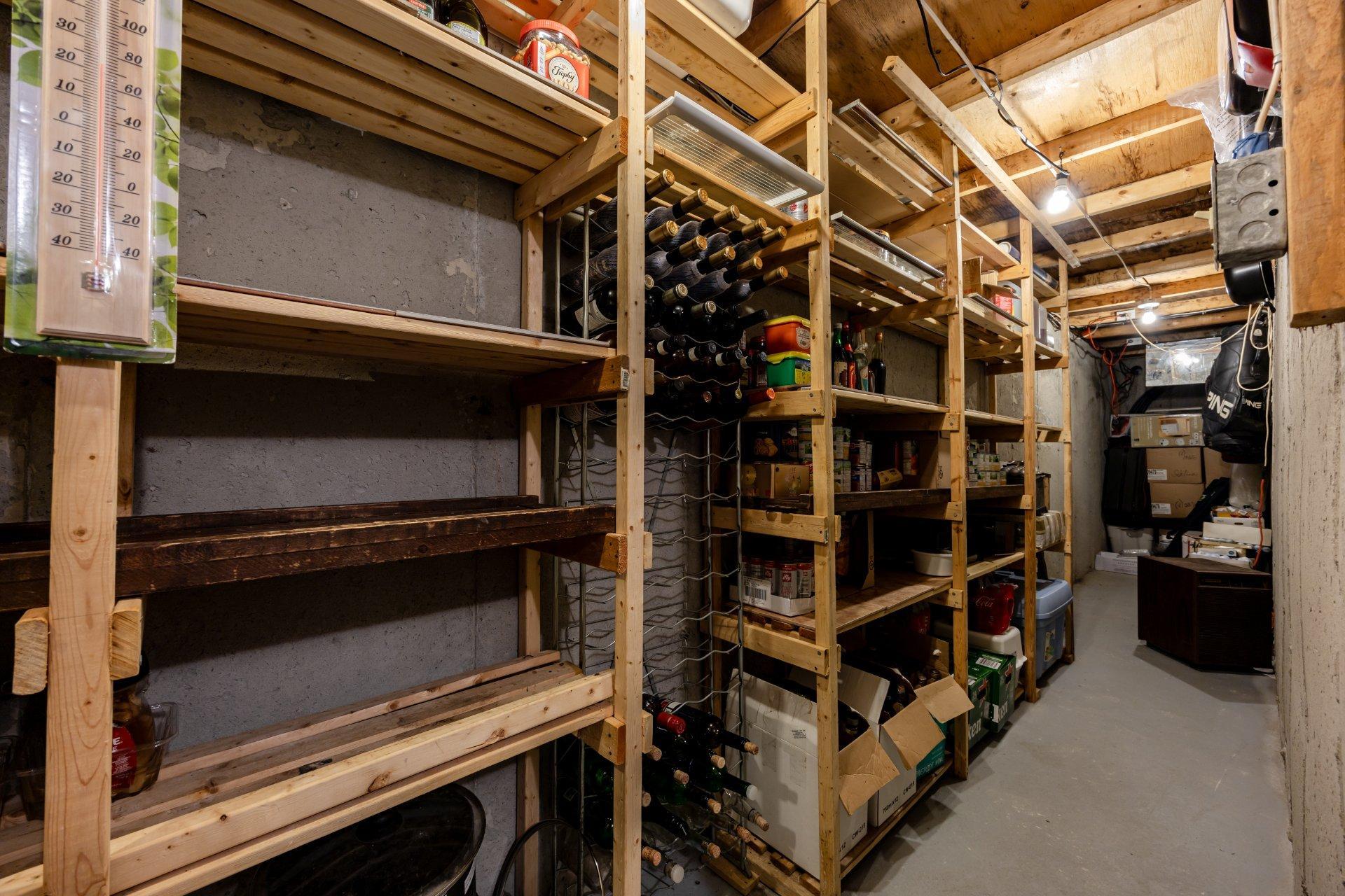 









104


Ch. du Vieux-Moulin

,
Notre-Dame-de-l'Île-Perrot,




QC
J7W3M2

