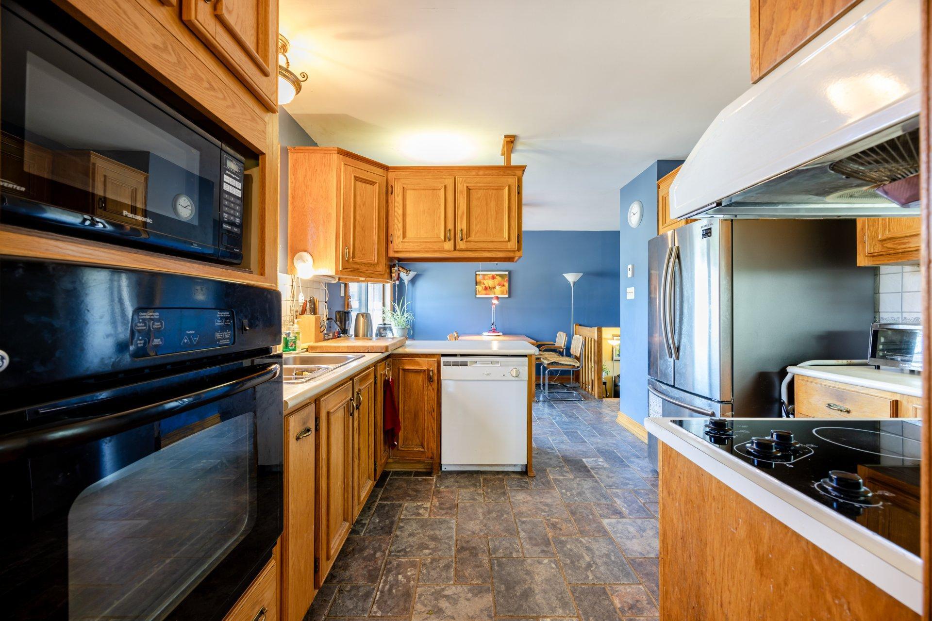 









104


Ch. du Vieux-Moulin

,
Notre-Dame-de-l'Île-Perrot,




QC
J7W3M2

