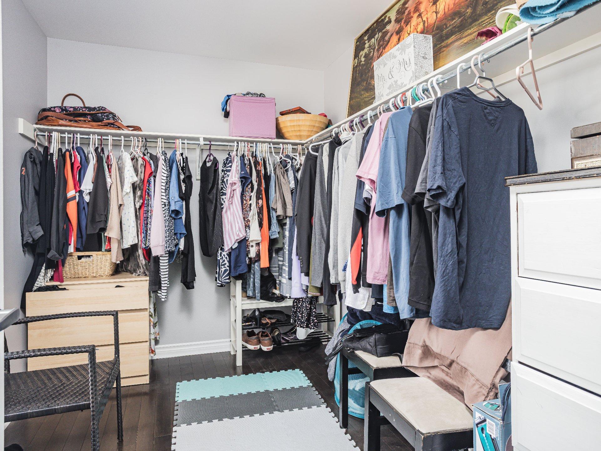 









168


Rue Ste-Geneviève

,
Les Cèdres,




QC
J7T0C4

