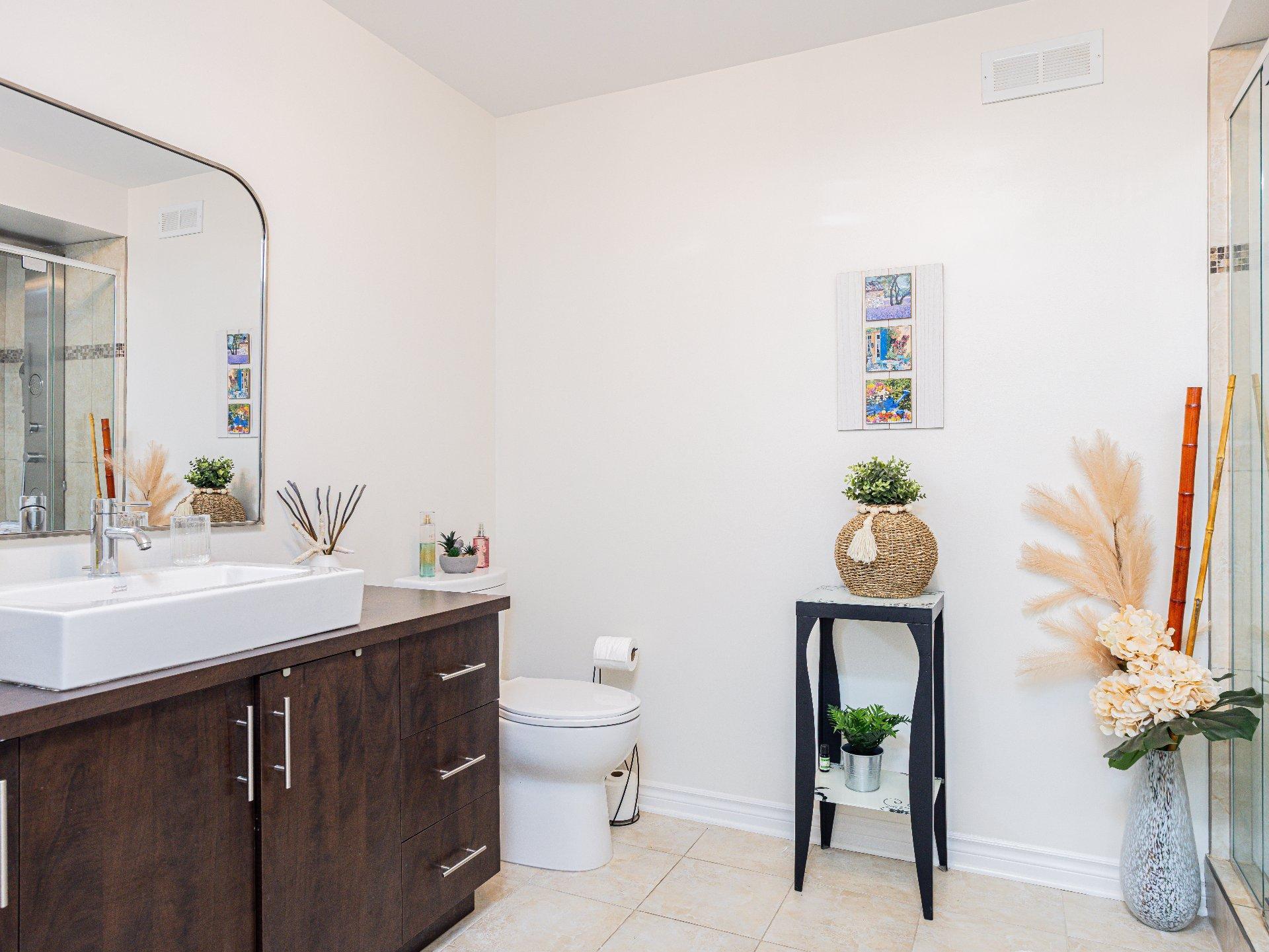 









168


Rue Ste-Geneviève

,
Les Cèdres,




QC
J7T0C4

