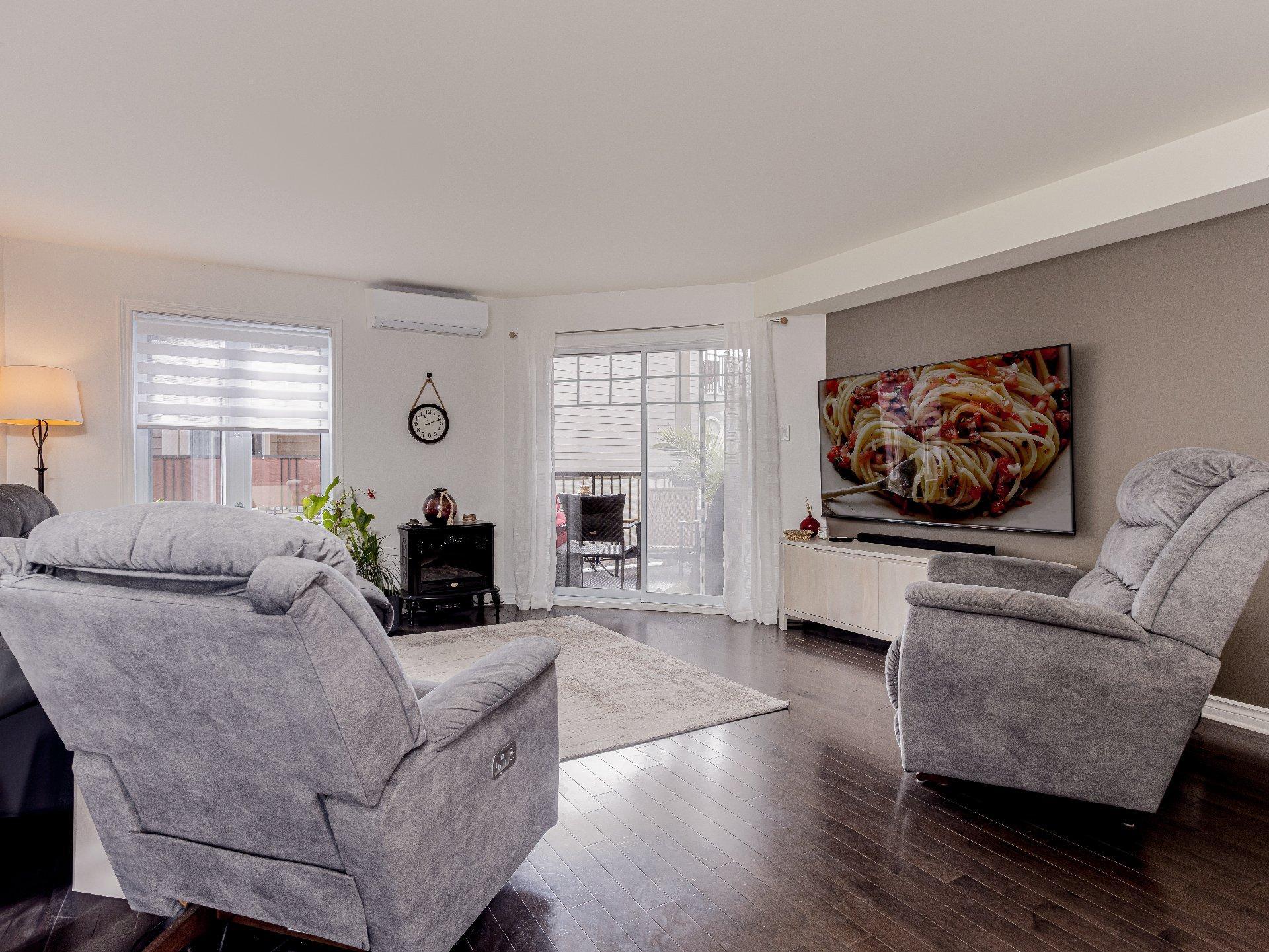 









168


Rue Ste-Geneviève

,
Les Cèdres,




QC
J7T0C4

