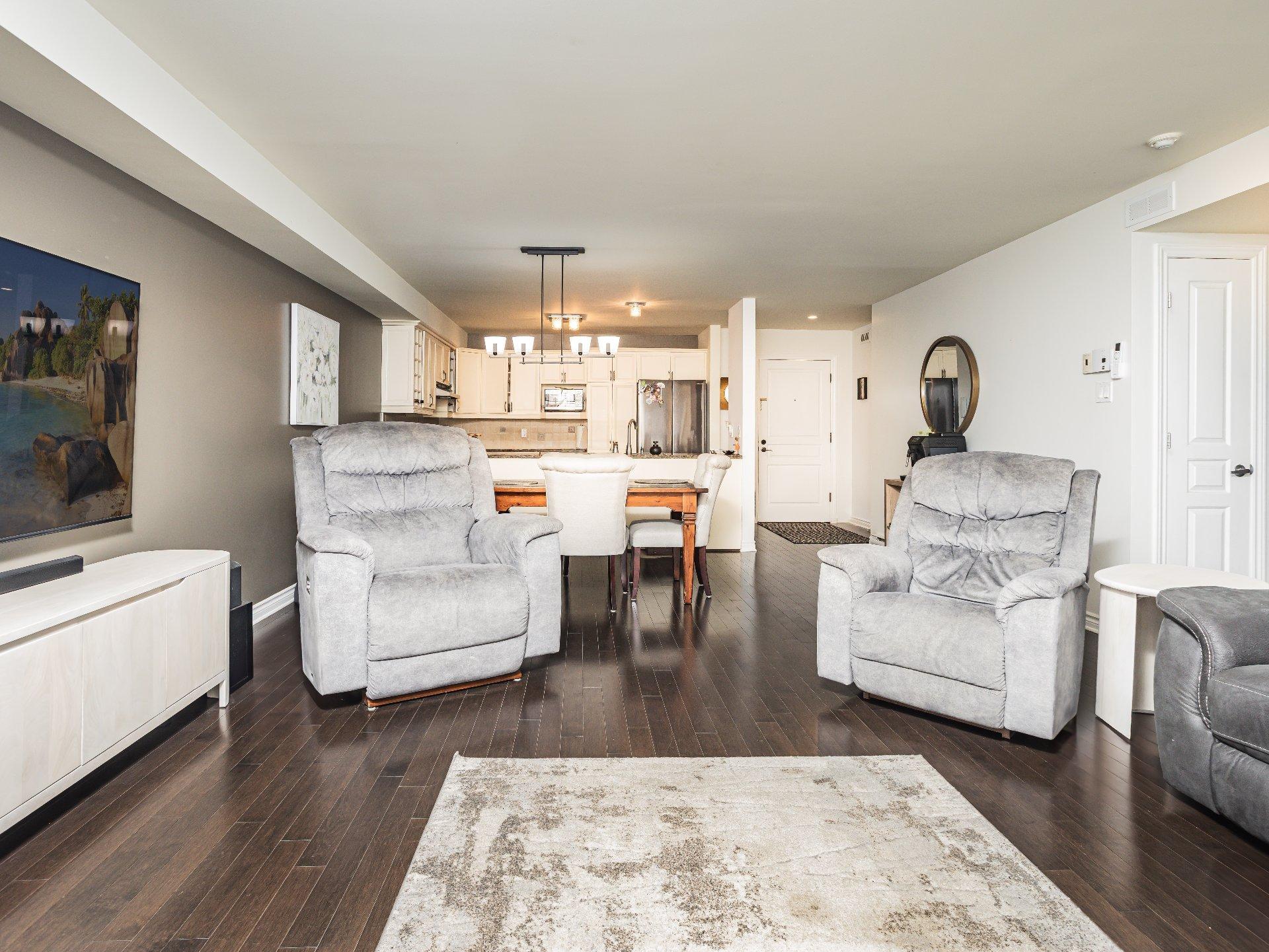 









168


Rue Ste-Geneviève

,
Les Cèdres,




QC
J7T0C4

