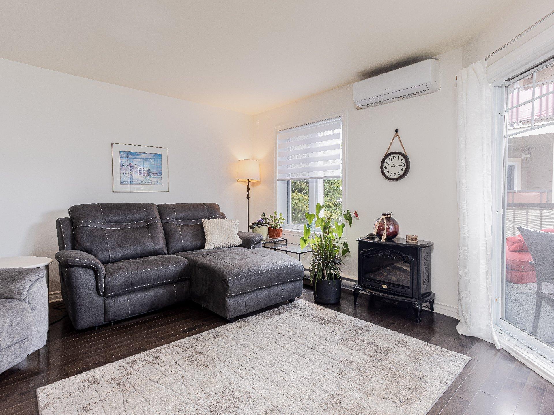 









168


Rue Ste-Geneviève

,
Les Cèdres,




QC
J7T0C4

