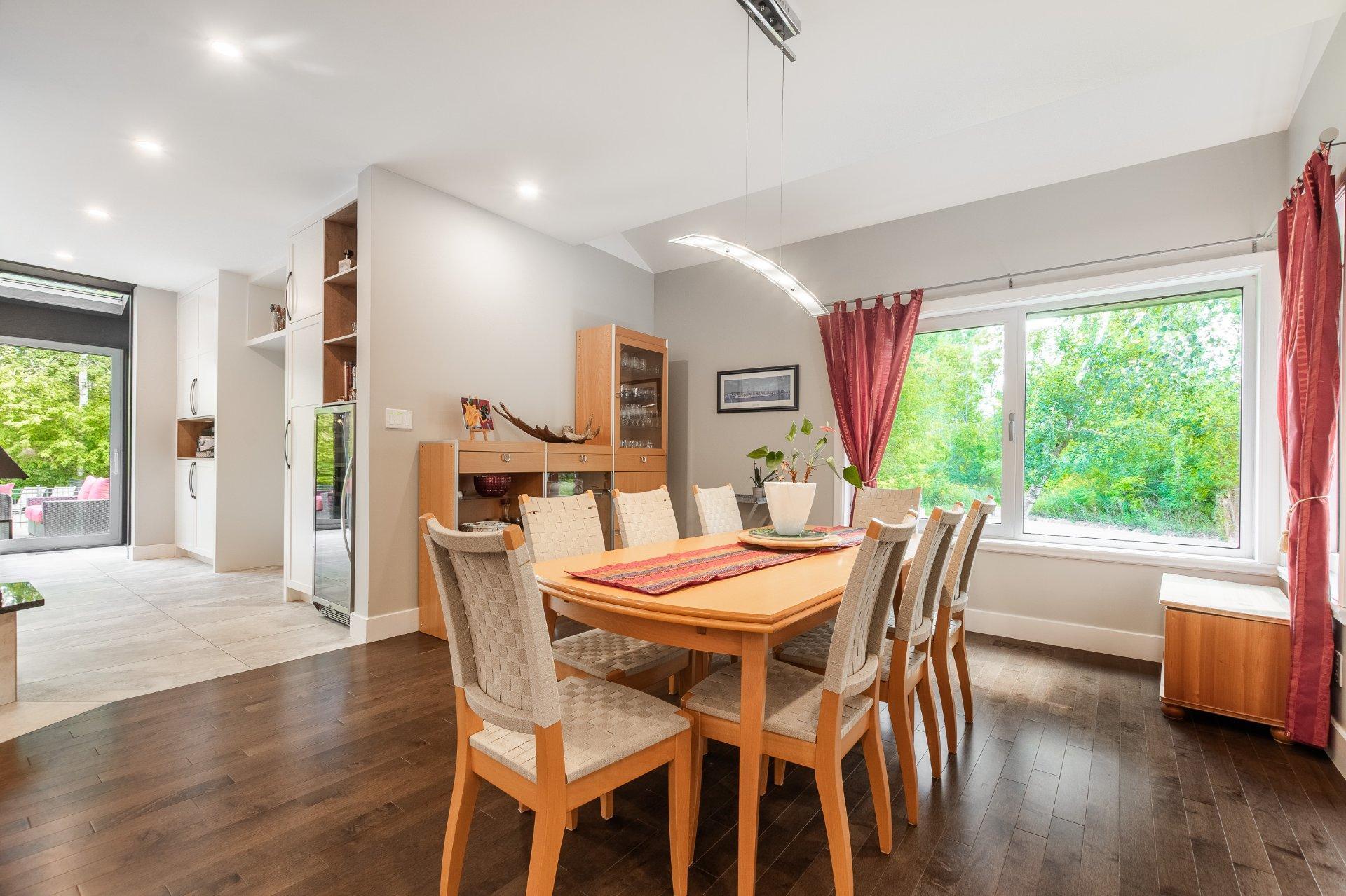 









2200


Rue Gardenvale

,
Saint-Bruno-de-Montarville,




QC
J3V2X1

