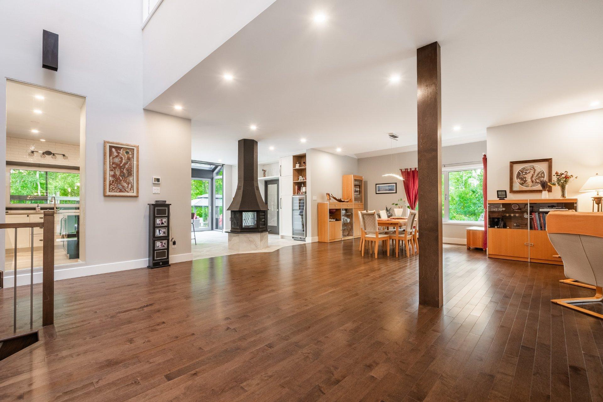 









2200


Rue Gardenvale

,
Saint-Bruno-de-Montarville,




QC
J3V2X1

