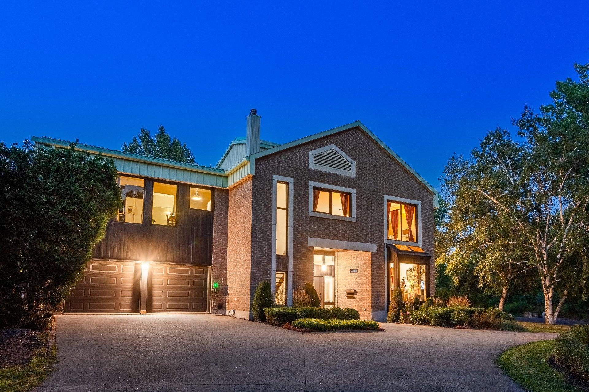 









2200


Rue Gardenvale

,
Saint-Bruno-de-Montarville,




QC
J3V2X1

