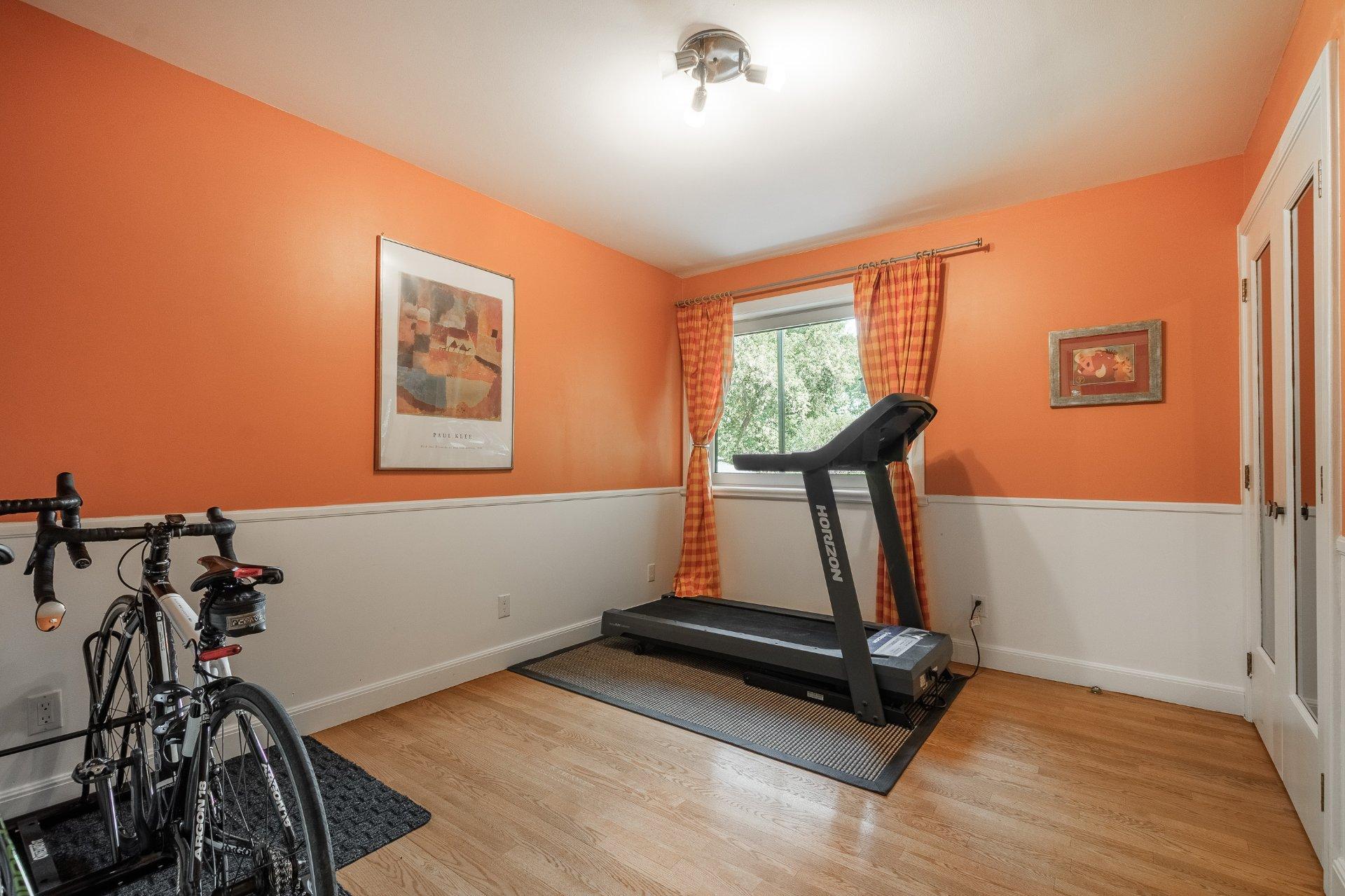 









2200


Rue Gardenvale

,
Saint-Bruno-de-Montarville,




QC
J3V2X1

