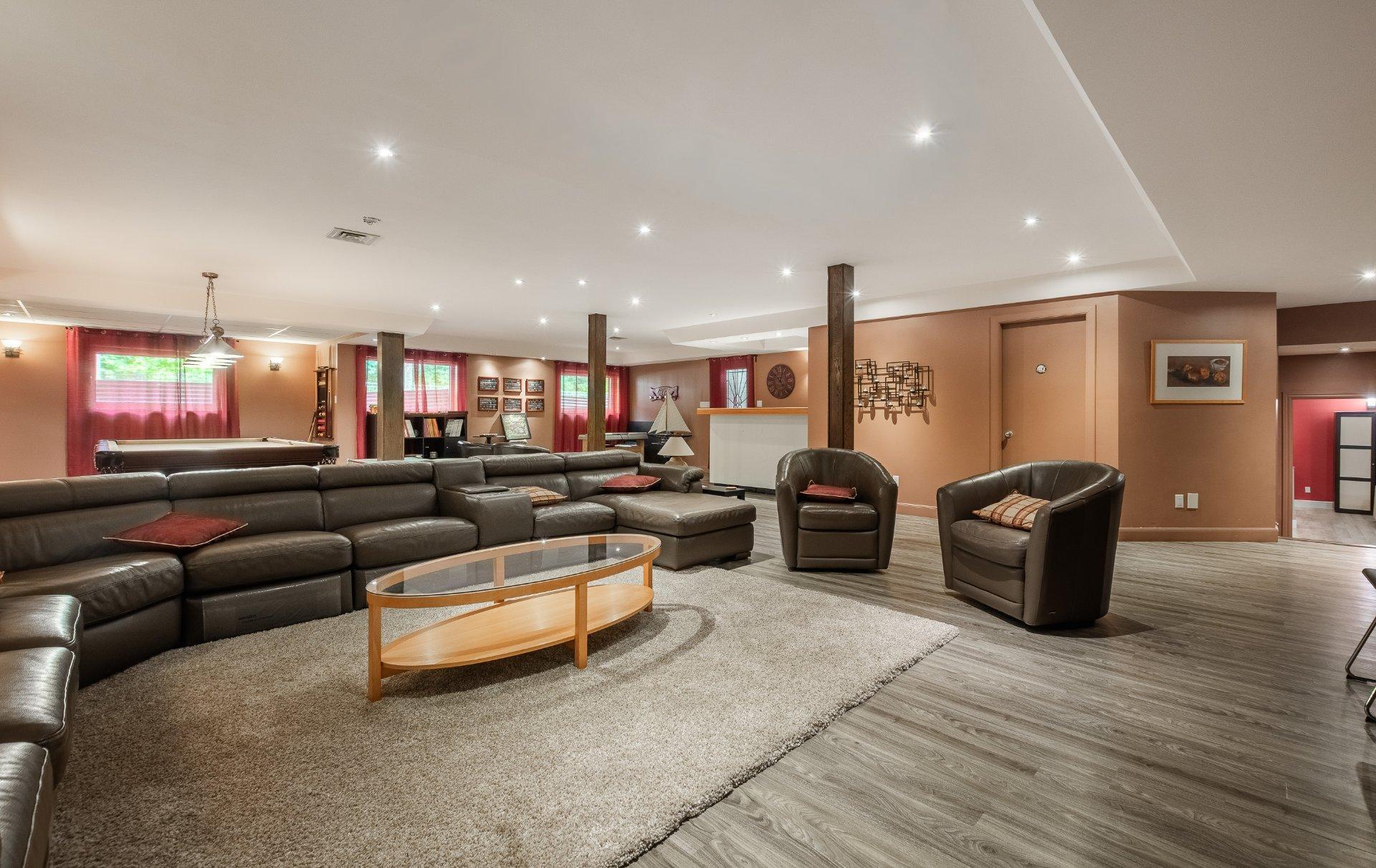 









2200


Rue Gardenvale

,
Saint-Bruno-de-Montarville,




QC
J3V2X1

