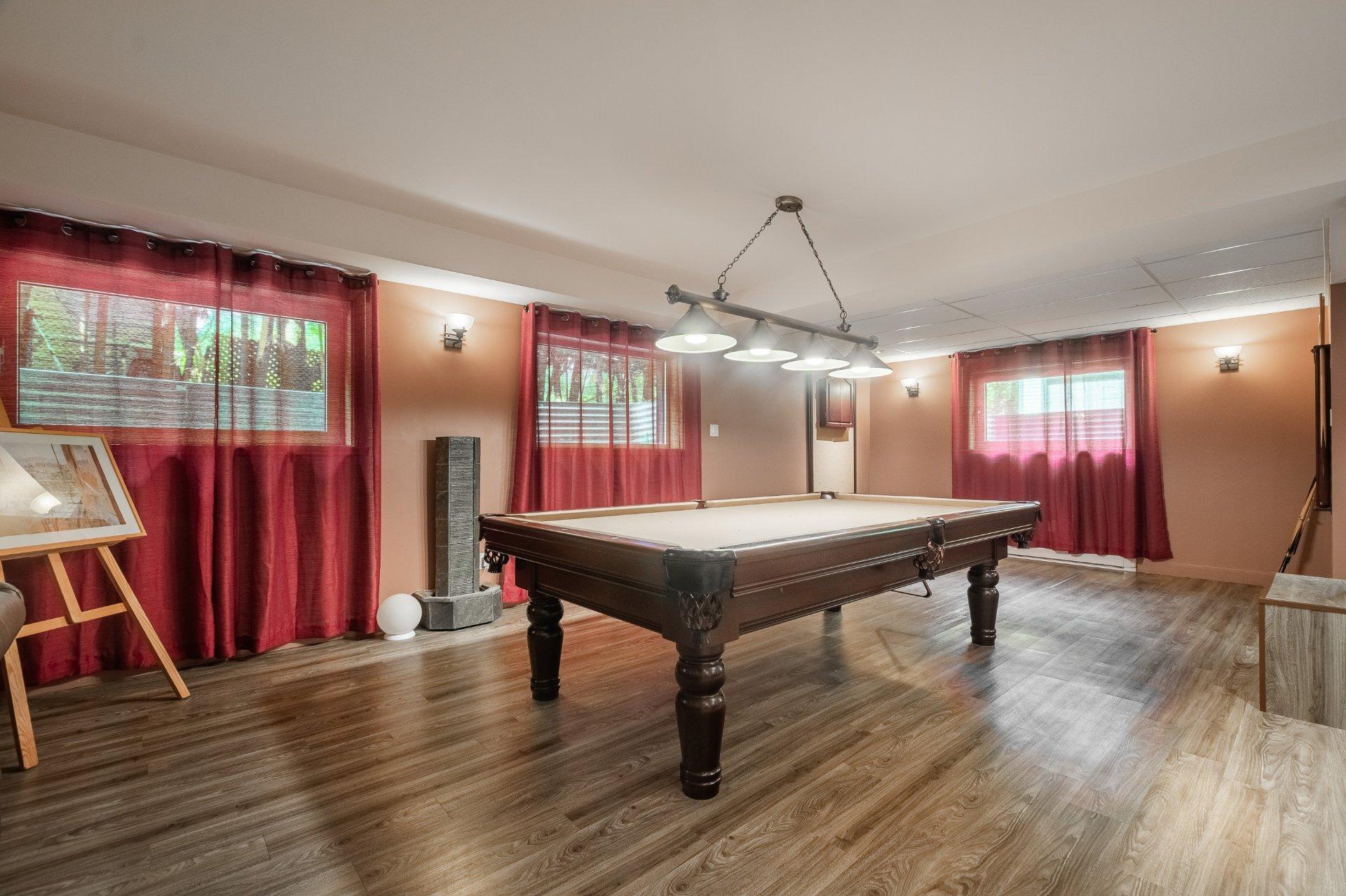 









2200


Rue Gardenvale

,
Saint-Bruno-de-Montarville,




QC
J3V2X1

