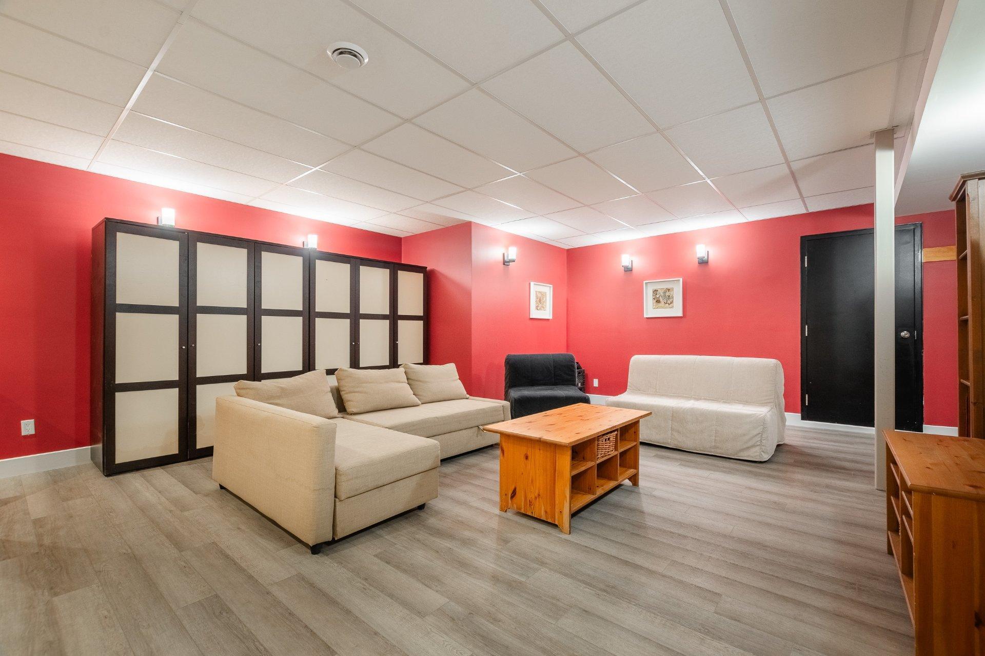 









2200


Rue Gardenvale

,
Saint-Bruno-de-Montarville,




QC
J3V2X1

