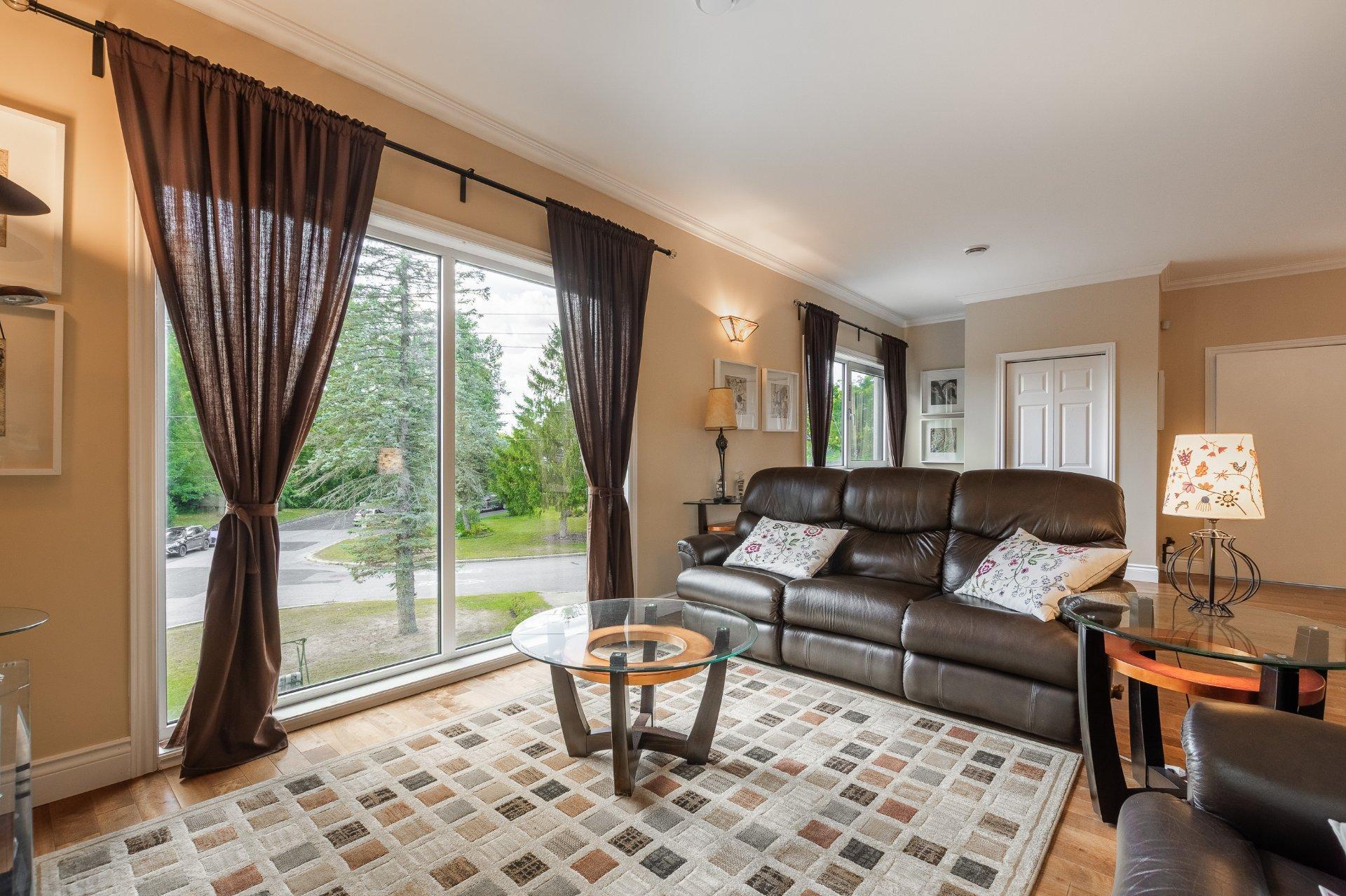 









2200


Rue Gardenvale

,
Saint-Bruno-de-Montarville,




QC
J3V2X1

