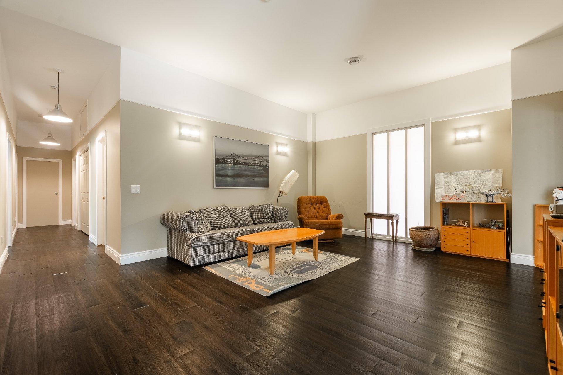 









2200


Rue Gardenvale

,
Saint-Bruno-de-Montarville,




QC
J3V2X1

