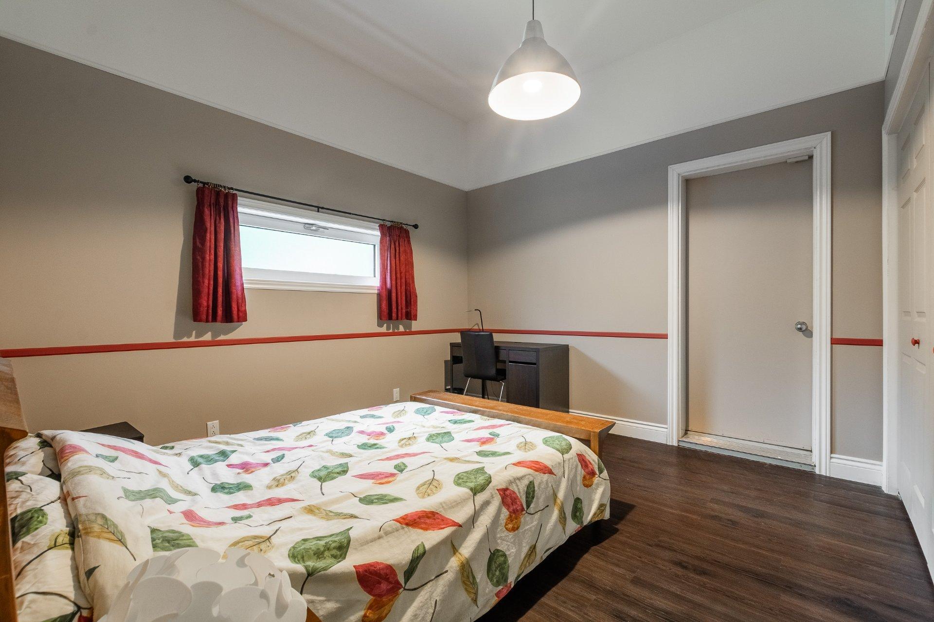 









2200


Rue Gardenvale

,
Saint-Bruno-de-Montarville,




QC
J3V2X1

