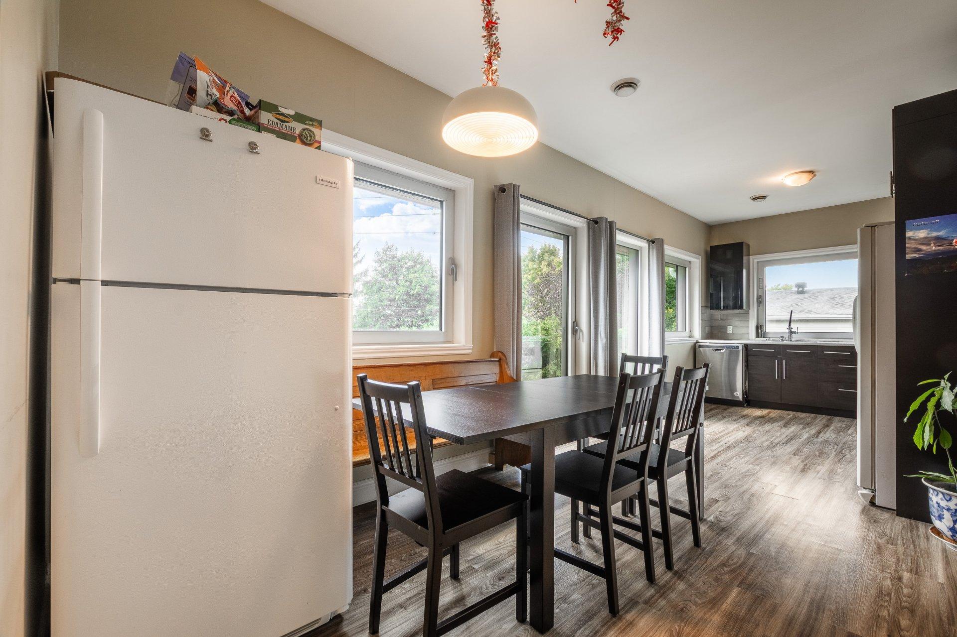 









2200


Rue Gardenvale

,
Saint-Bruno-de-Montarville,




QC
J3V2X1

