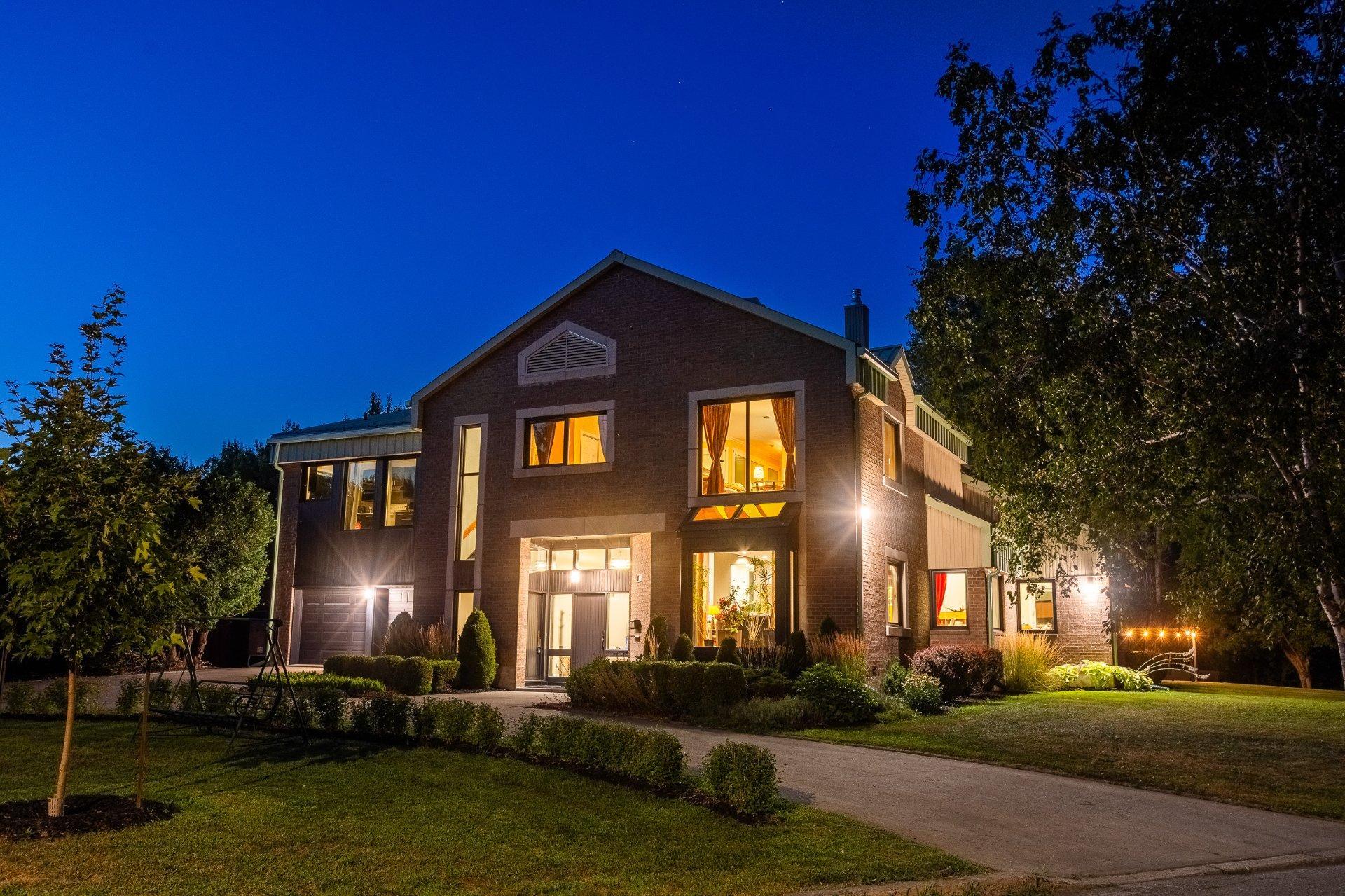 









2200


Rue Gardenvale

,
Saint-Bruno-de-Montarville,




QC
J3V2X1

