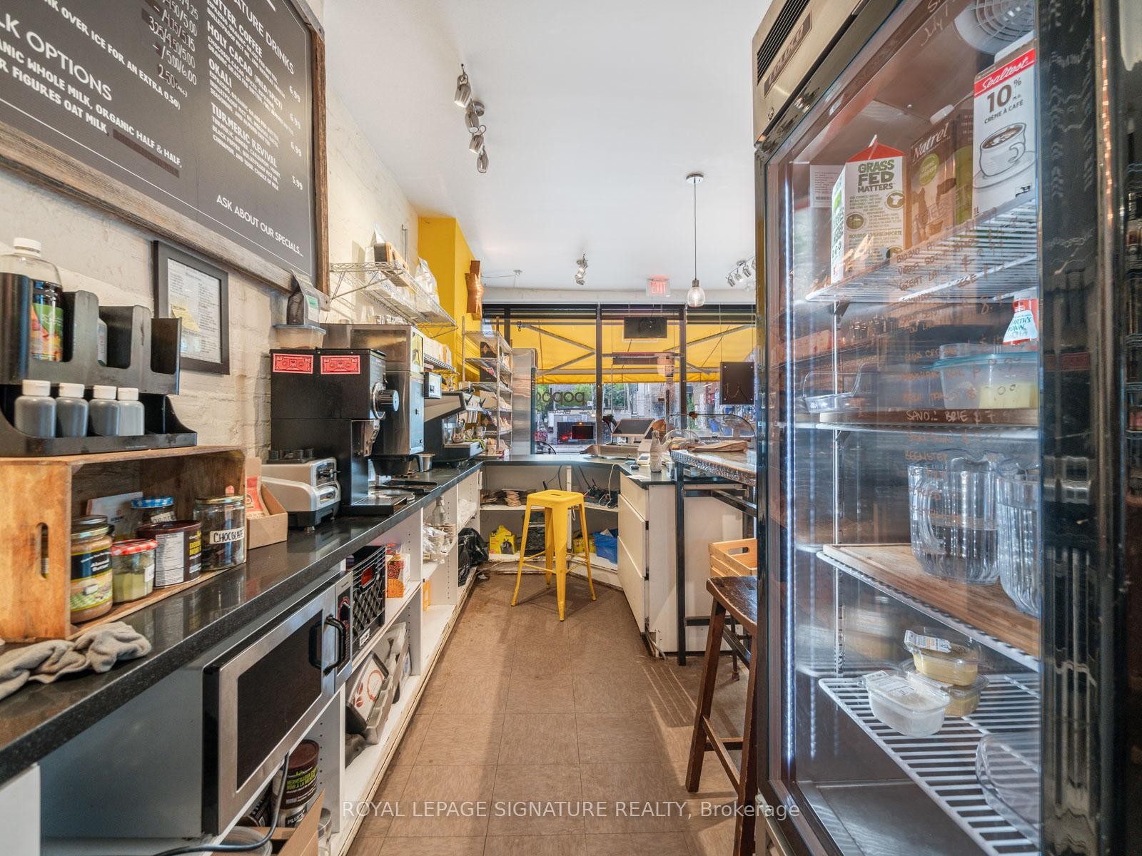 









725


Dovercourt

Road,
Toronto,




ON
M6H 2W7

