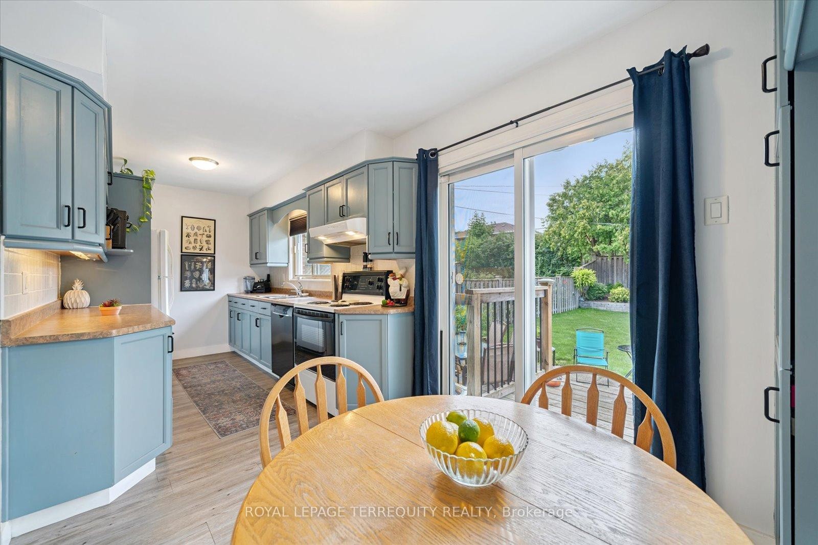 









1201


Kingsholm

Drive,
Mississauga,




ON
L4Y 2H1

