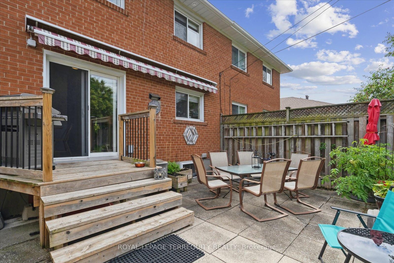 









1201


Kingsholm

Drive,
Mississauga,




ON
L4Y 2H1

