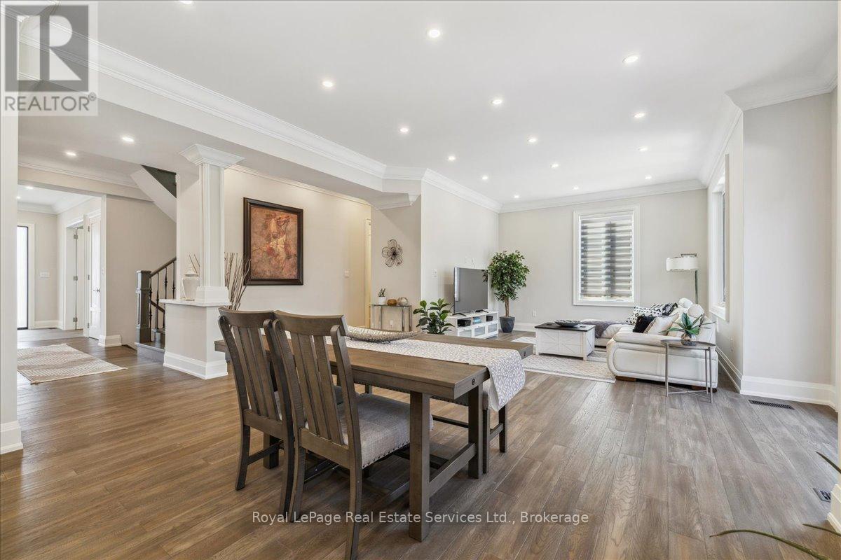












1211 PINEGROVE ROAD

,
Oakville (WO West),




Ontario
L6L2W8

