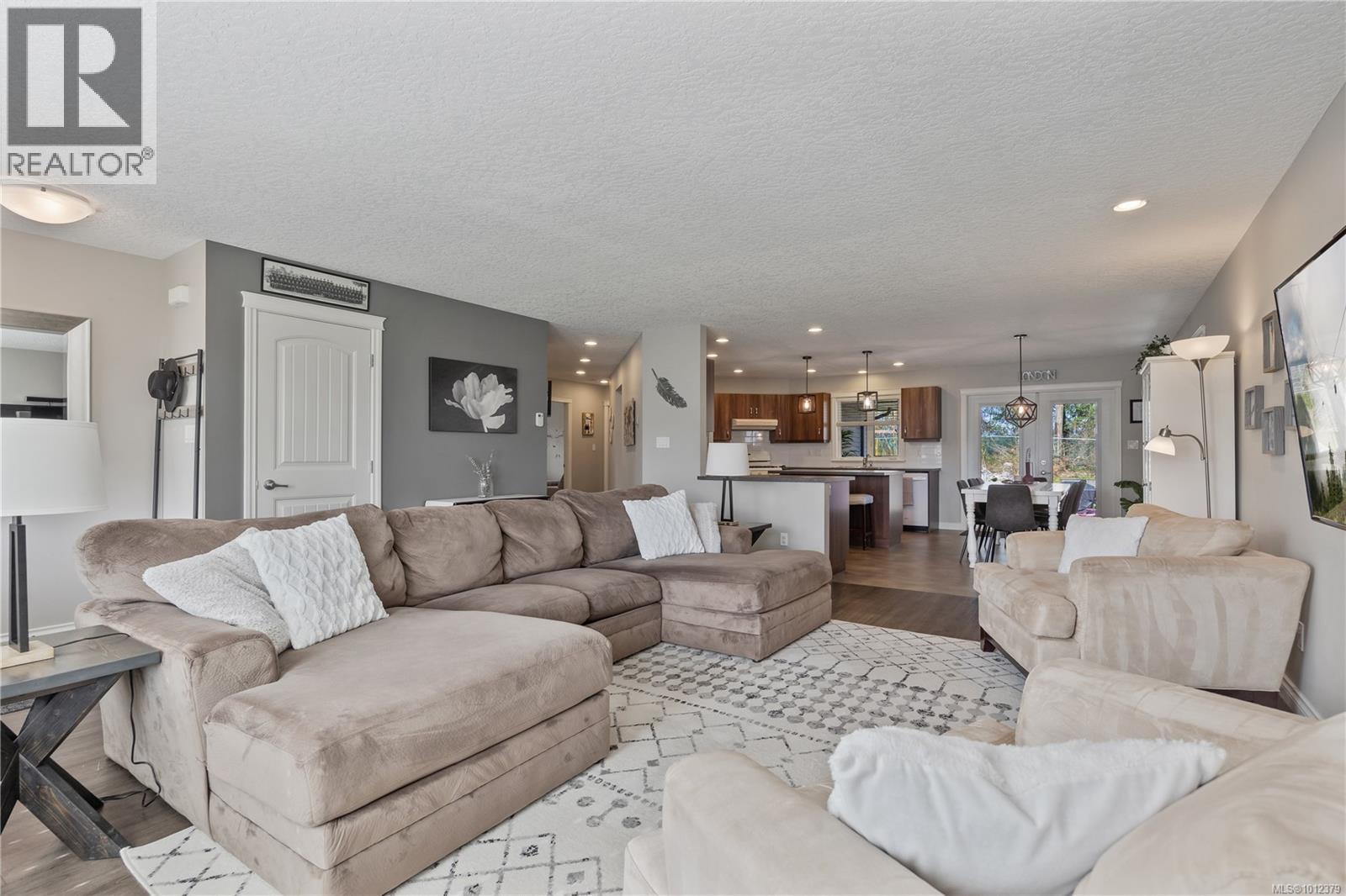 












2806 Piercy Ave

,
Courtenay,




British Columbia
V9N7E3

