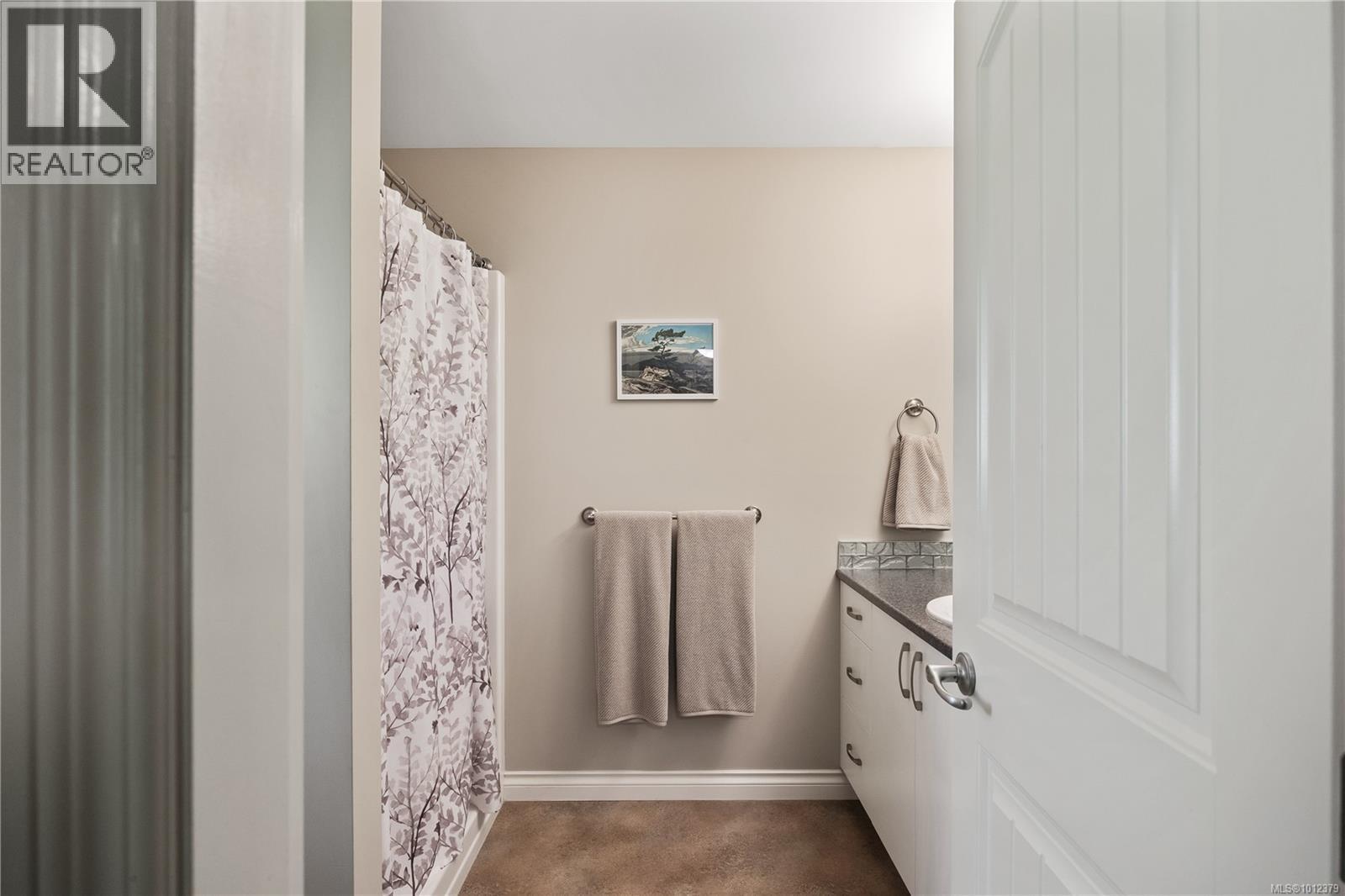 












2806 Piercy Ave

,
Courtenay,




British Columbia
V9N7E3

