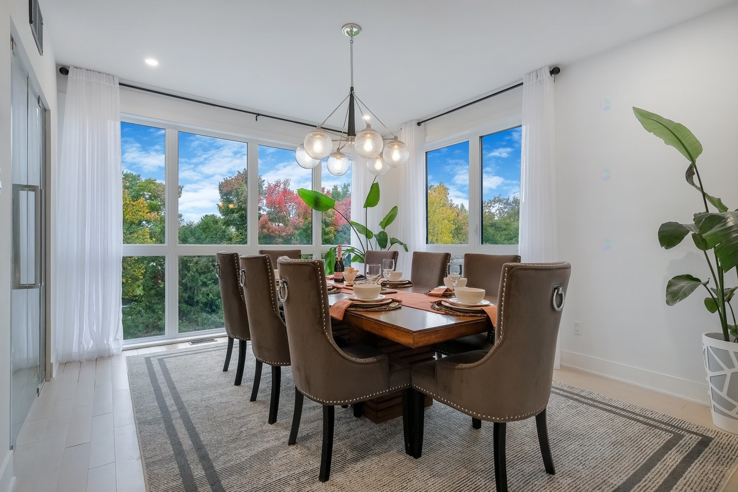 









880


Rue des Bernaches

,
Mont-Saint-Hilaire,




QC
J3H0C4

