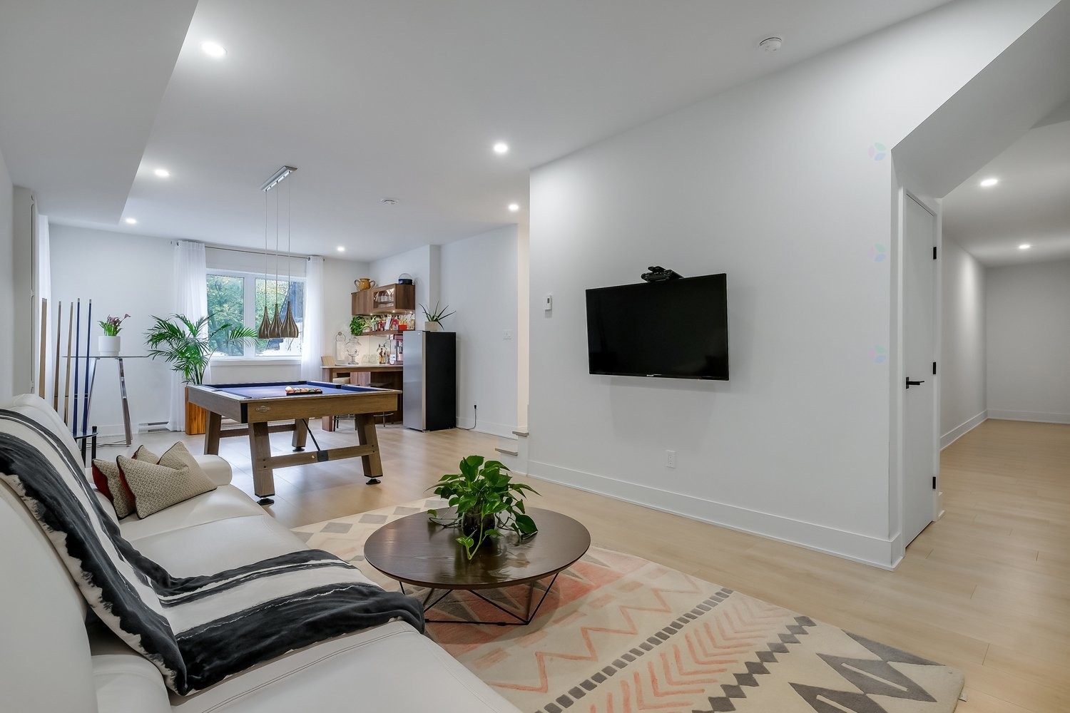 









880


Rue des Bernaches

,
Mont-Saint-Hilaire,




QC
J3H0C4

