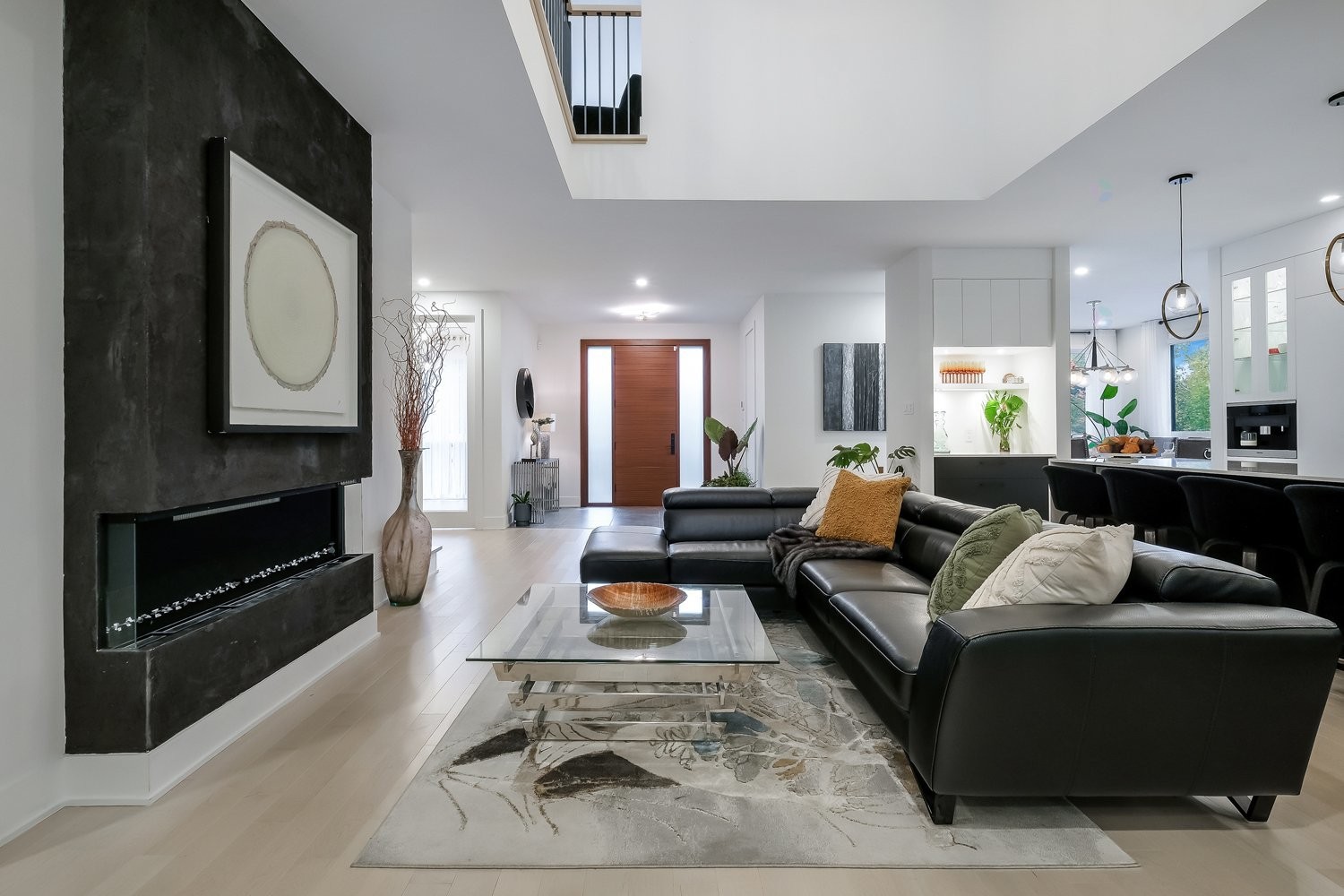 









880


Rue des Bernaches

,
Mont-Saint-Hilaire,




QC
J3H0C4

