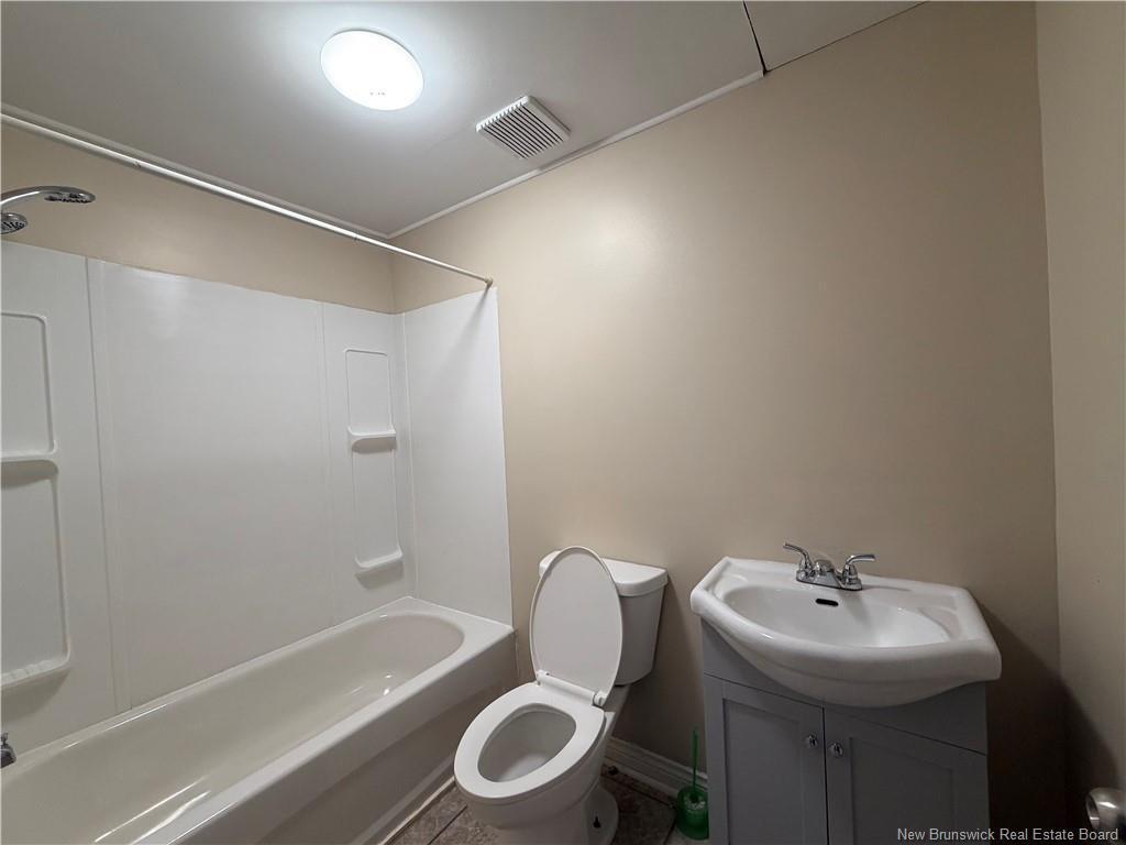 









543-545


St Anne

,
Bathurst,




NB
E2Z 2R2

