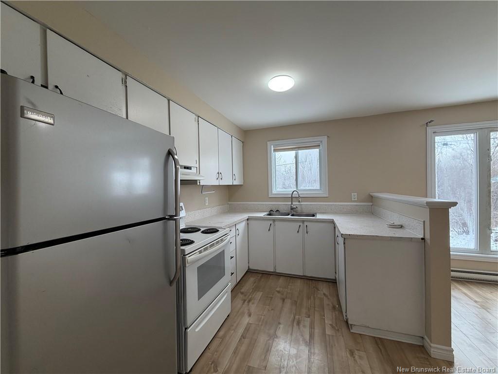 









543-545


St Anne

,
Bathurst,




NB
E2Z 2R2

