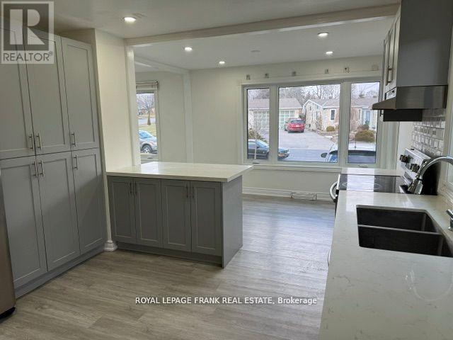 












MAIN - 181 SOUTHLAWN AVENUE

,
Oshawa (Lakeview),




Ontario
L1H3Y5

