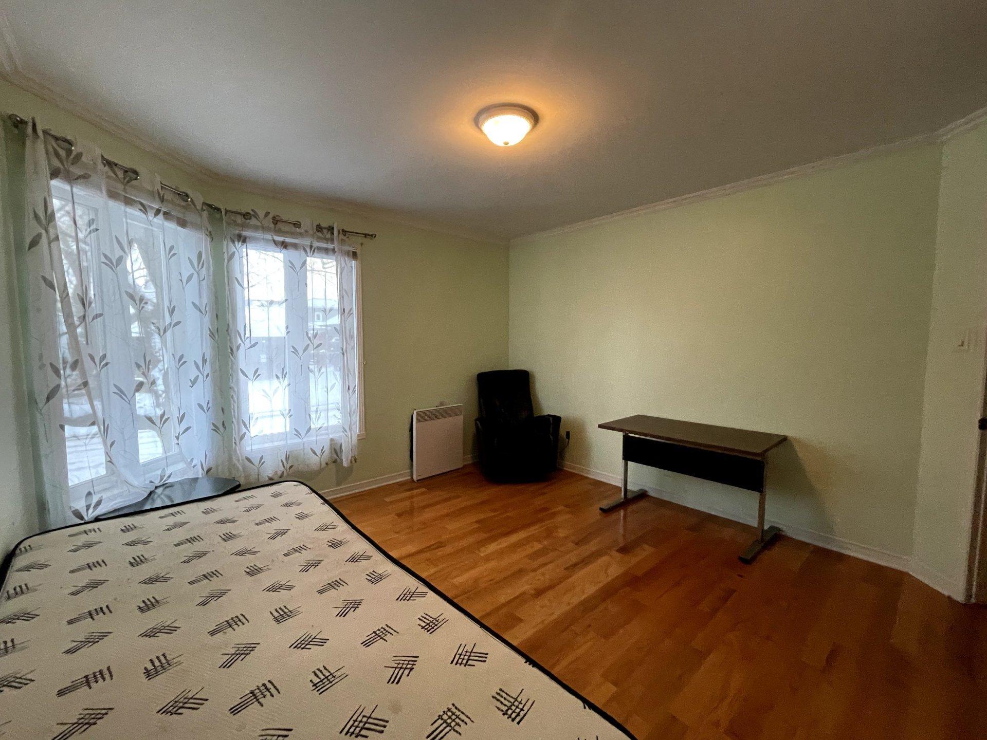 









52


Rue Ross

,
Saint-Jean-sur-Richelieu,




QC
J2W2B5

