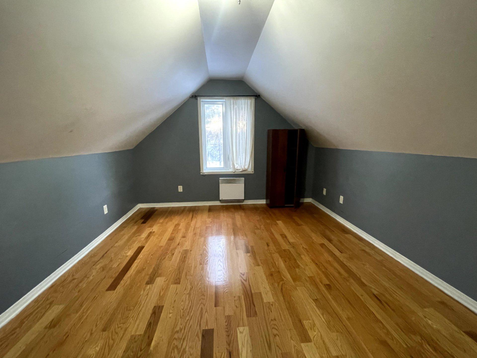 









52


Rue Ross

,
Saint-Jean-sur-Richelieu,




QC
J2W2B5

