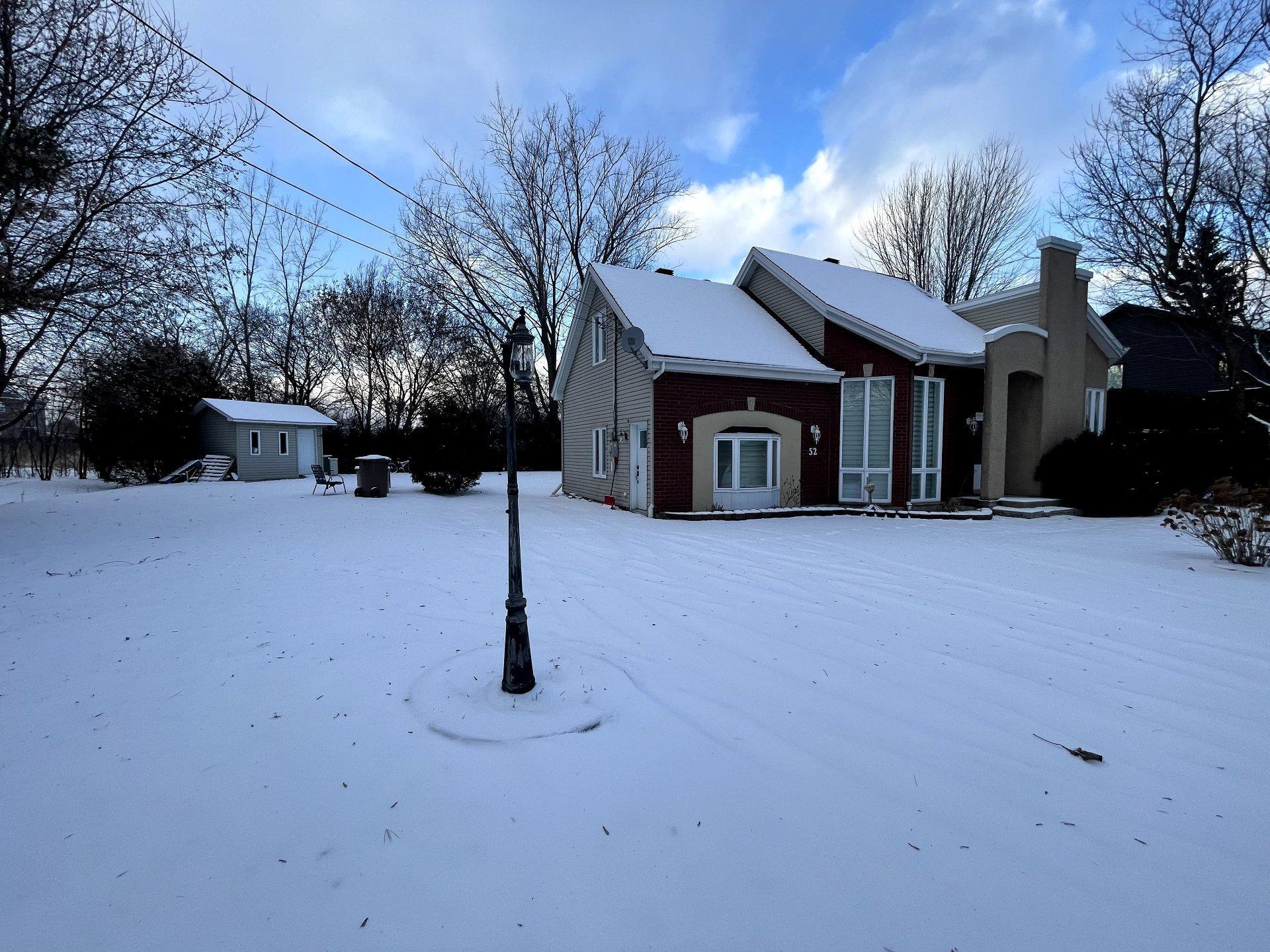 









52


Rue Ross

,
Saint-Jean-sur-Richelieu,




QC
J2W2B5

