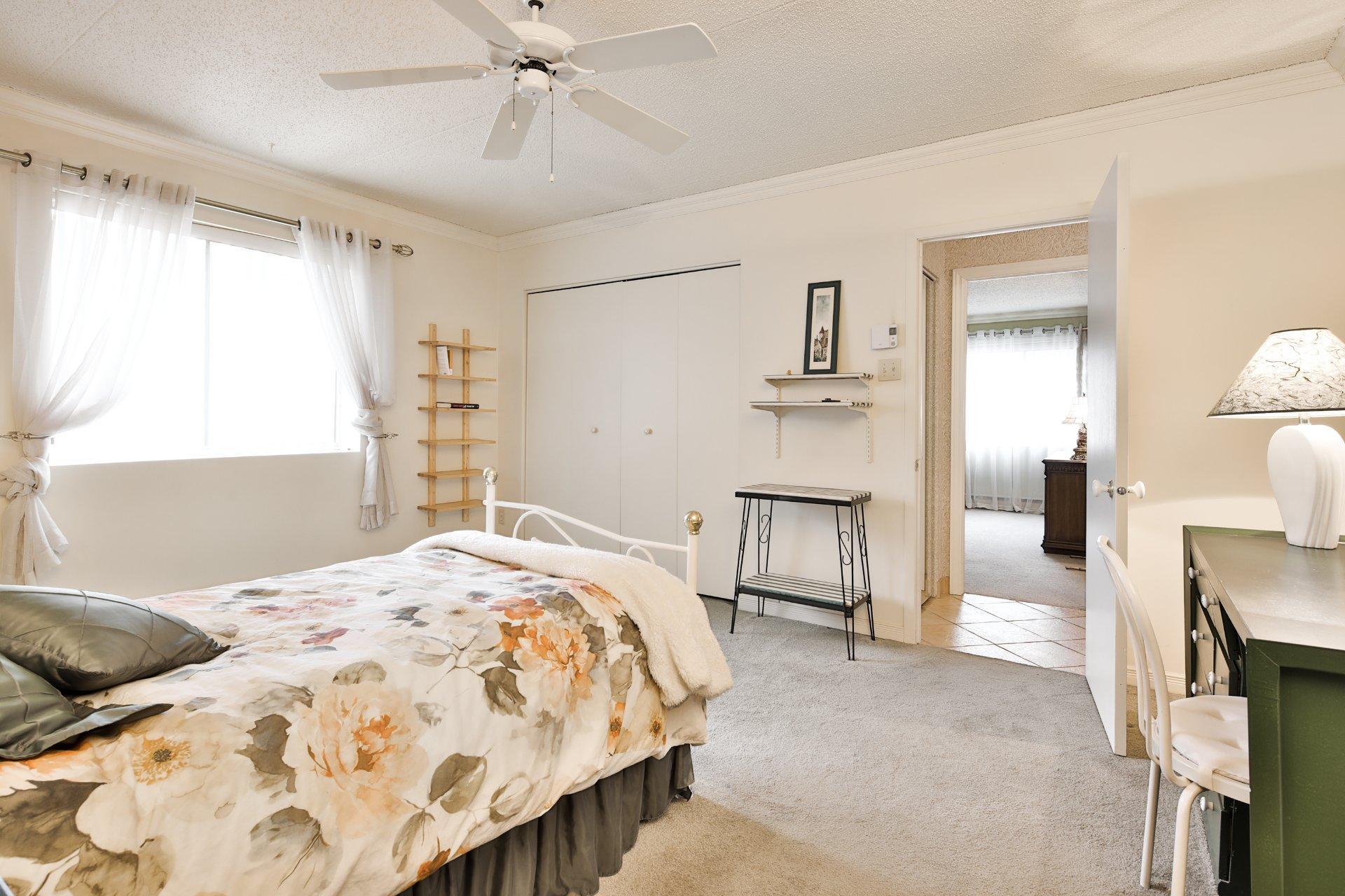 









7060


Av. Giraud

, 106,
Montréal (Anjou),




QC
H1J2J7

