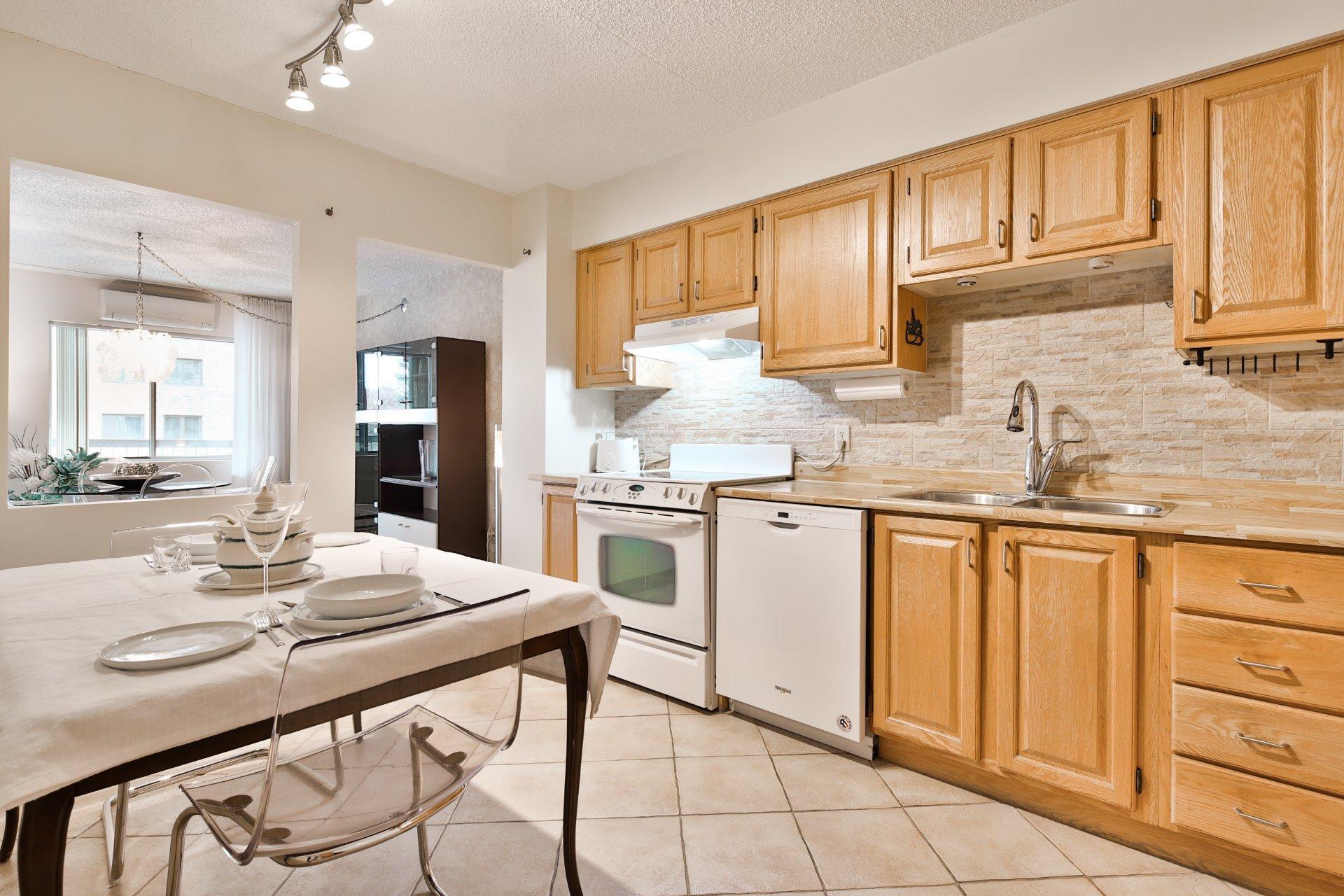 









7060


Av. Giraud

, 106,
Montréal (Anjou),




QC
H1J2J7

