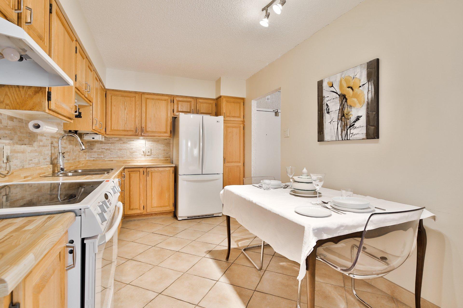 









7060


Av. Giraud

, 106,
Montréal (Anjou),




QC
H1J2J7

