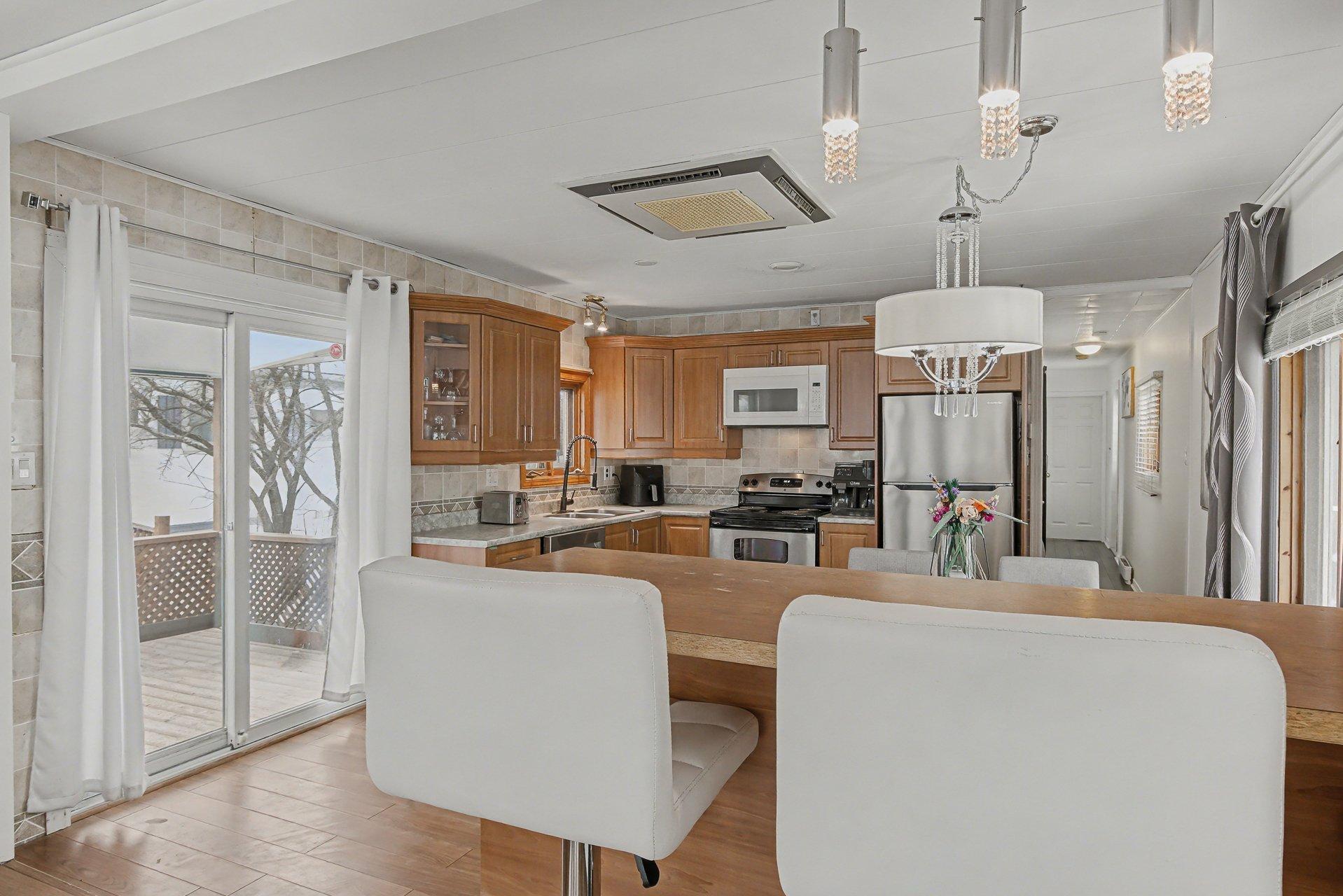 









3950


Boul. Sir-Wilfrid-Laurier

, 316,
Longueuil (Saint-Hubert),




QC
J3Y5Y9

