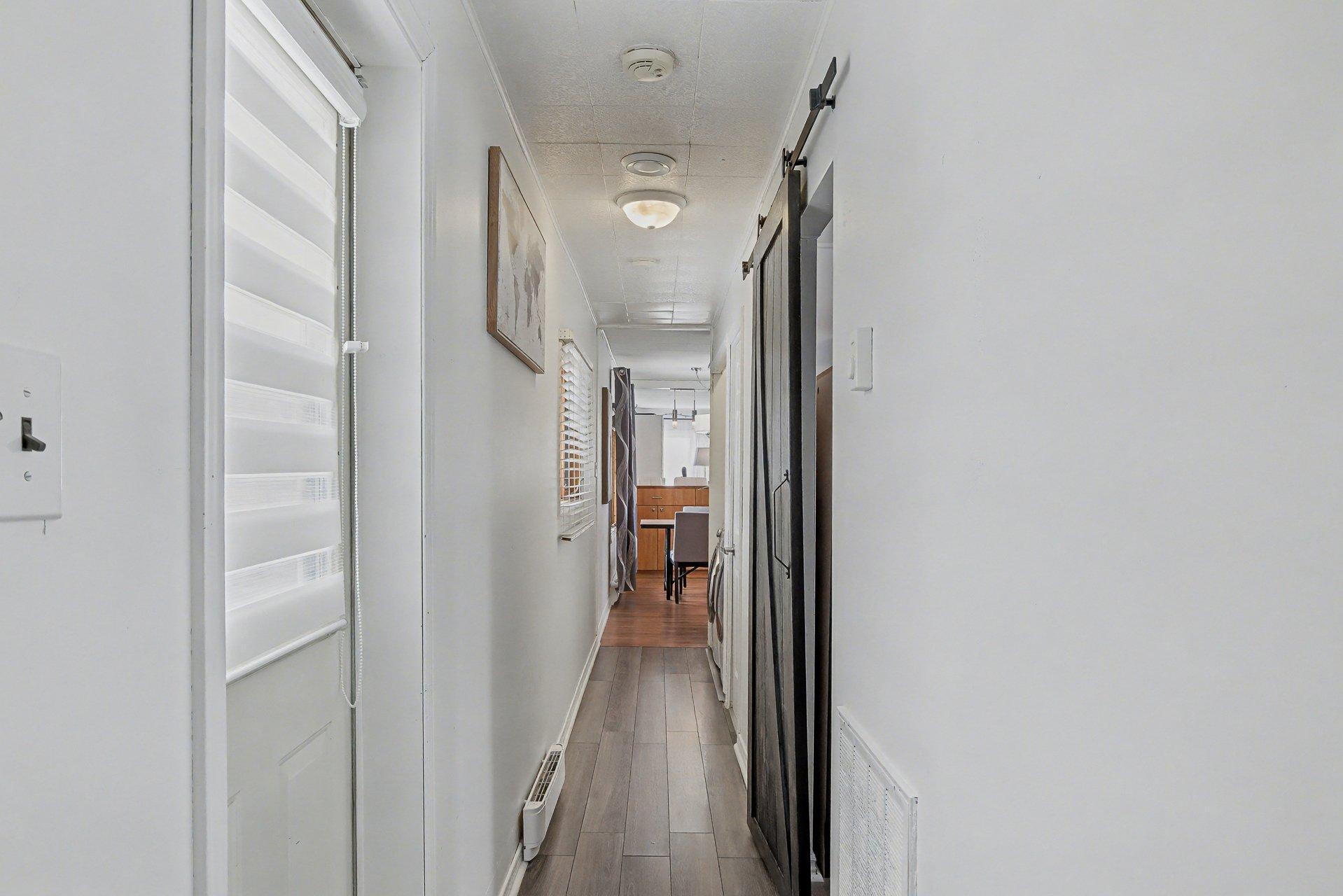 









3950


Boul. Sir-Wilfrid-Laurier

, 316,
Longueuil (Saint-Hubert),




QC
J3Y5Y9

