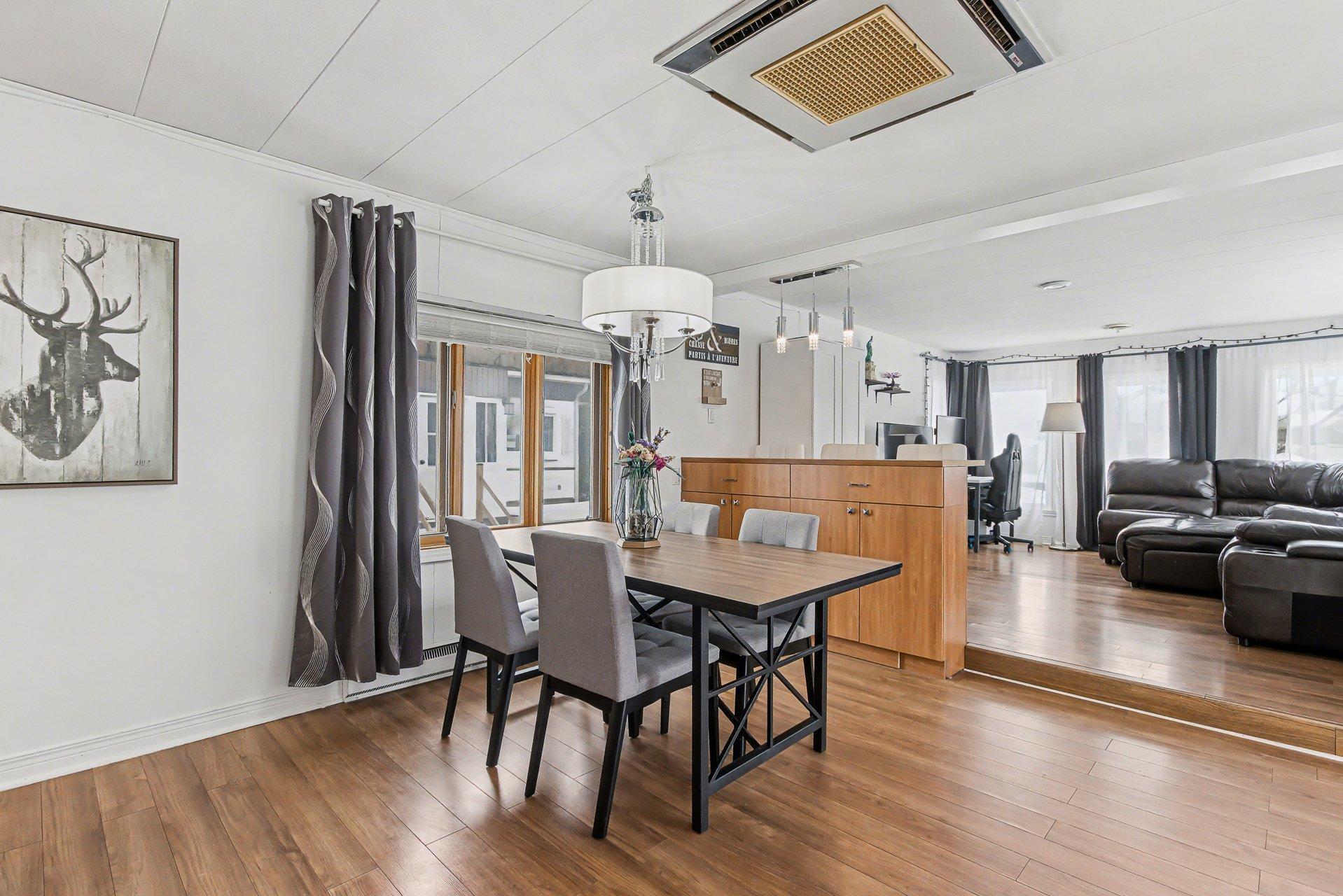 









3950


Boul. Sir-Wilfrid-Laurier

, 316,
Longueuil (Saint-Hubert),




QC
J3Y5Y9

