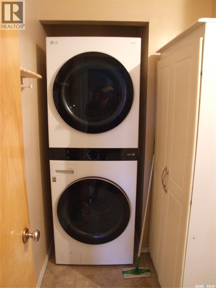 












311 3rd AVENUE E

,
Leader,




Saskatchewan
S0N1H0

