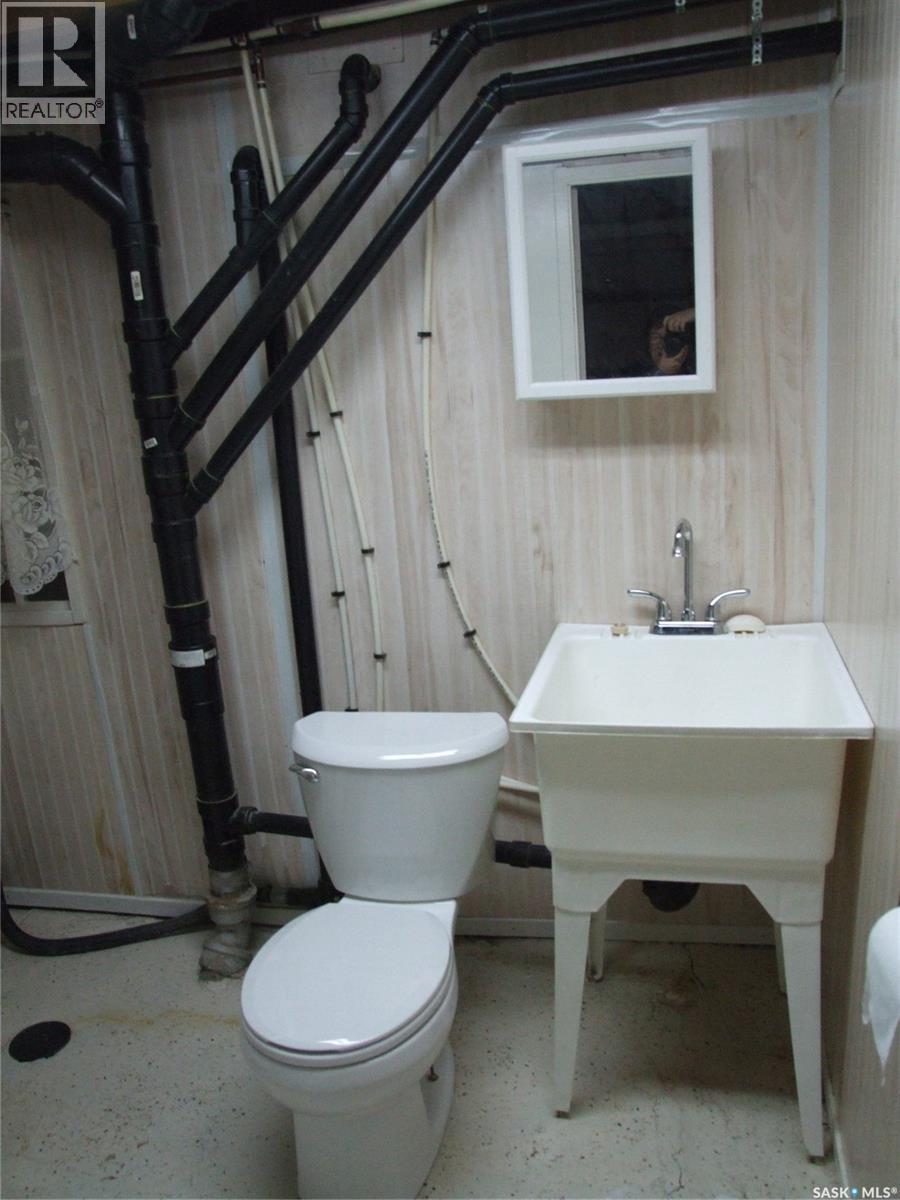 












311 3rd AVENUE E

,
Leader,




Saskatchewan
S0N1H0

