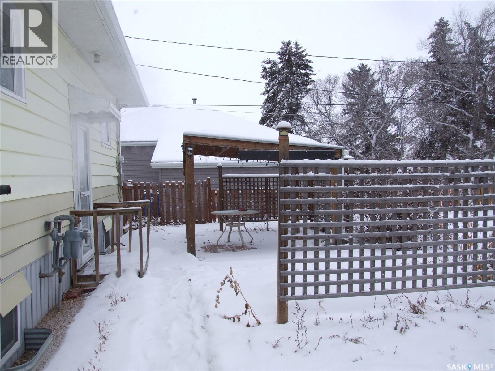 












311 3rd AVENUE E

,
Leader,




Saskatchewan
S0N1H0

