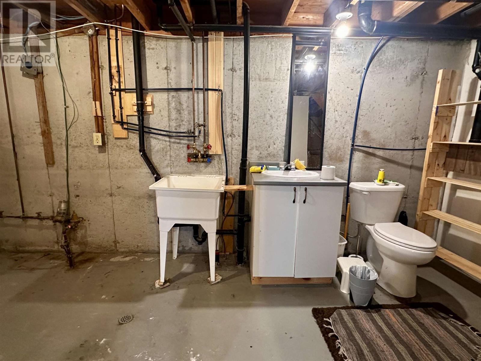 












38 Beckett BLVD

,
Elliot Lake,




Ontario
P5A3P7

