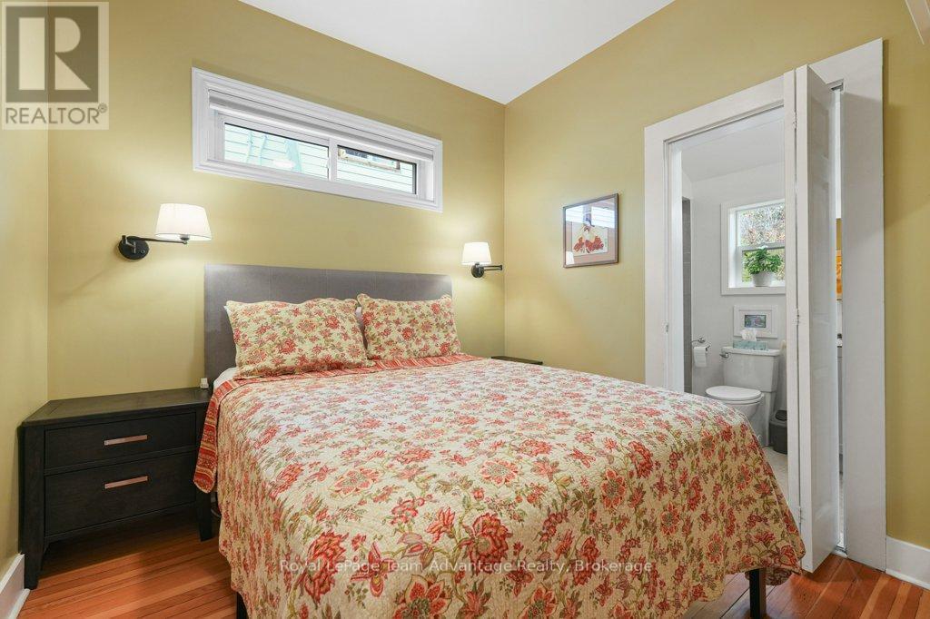 












3 BELVEDERE AVENUE

,
Parry Sound,




Ontario
P2A1Z8

