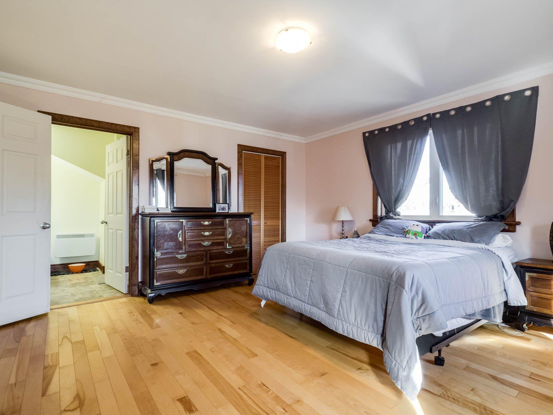 









128


Route 138A

,
Godmanchester,




QC
J0S1C0

