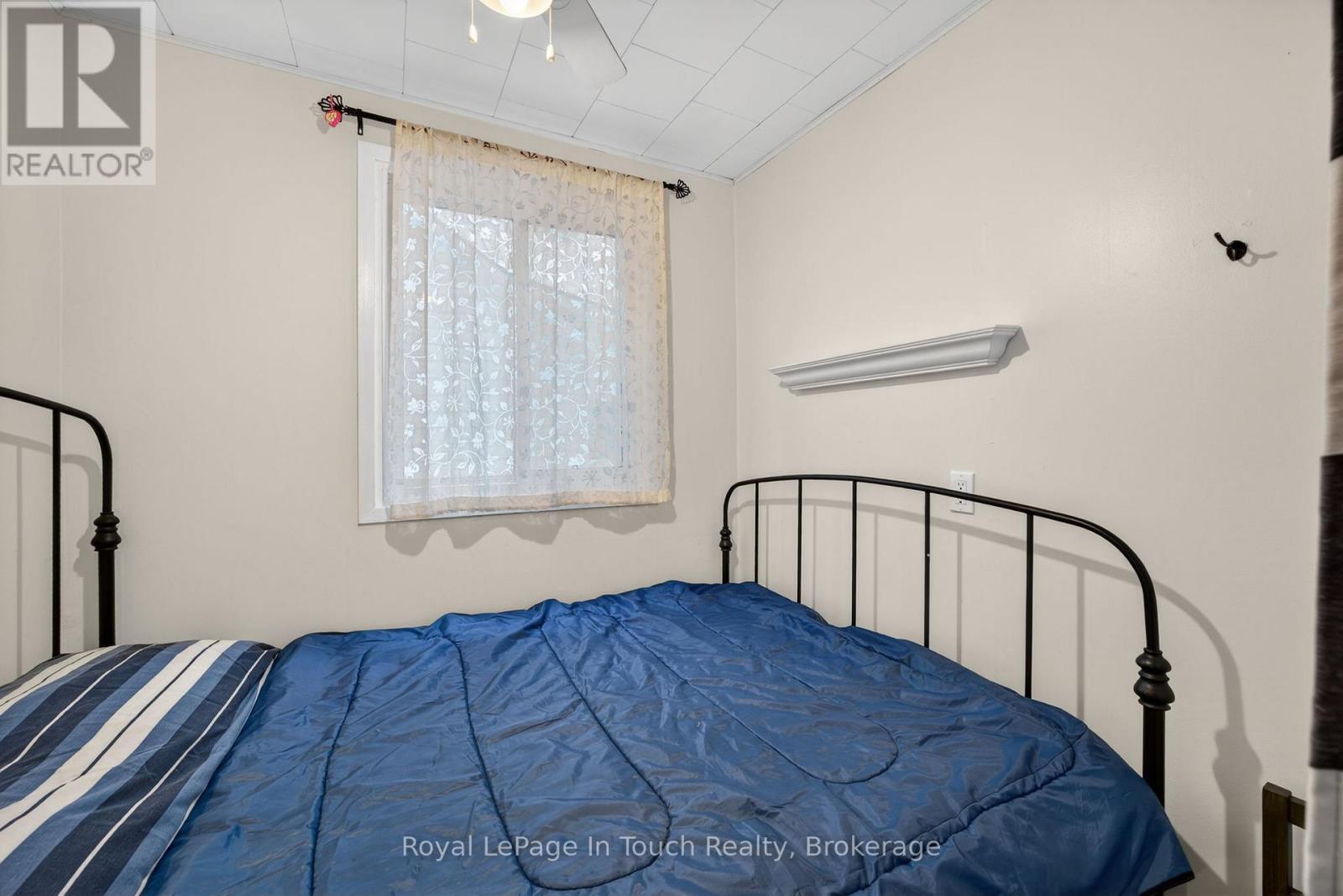 












85 TINY BEACHES ROAD S

,
Tiny,




Ontario
L0L2J0

