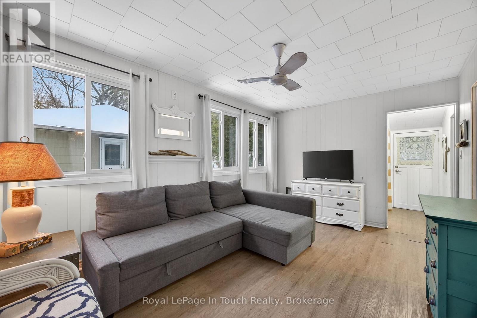 












85 TINY BEACHES ROAD S

,
Tiny,




Ontario
L0L2J0

