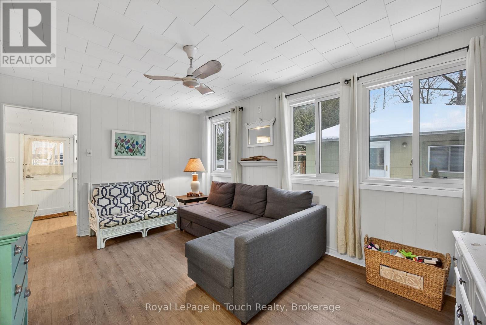 












85 TINY BEACHES ROAD S

,
Tiny,




Ontario
L0L2J0

